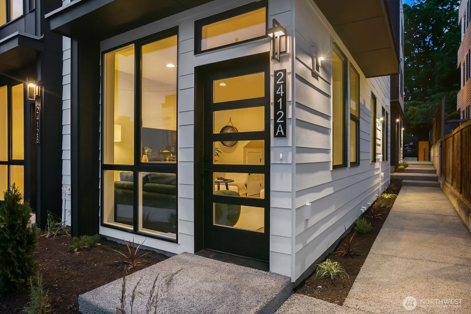 Property photo for 2412 Nw 60th Street #a, Seattle photo 2
