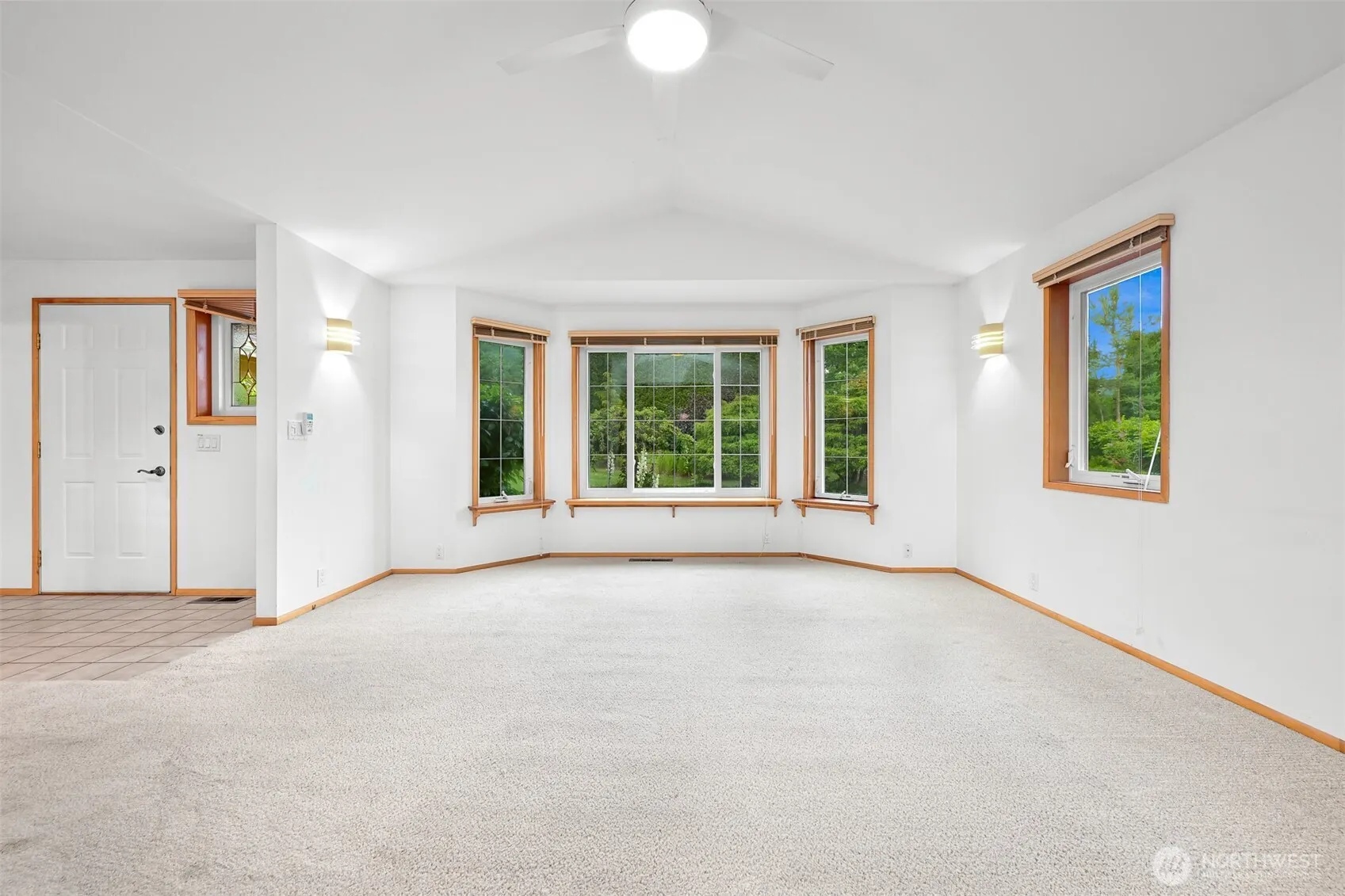 Property photo for 5788 Hannegan Road, Bellingham photo 3