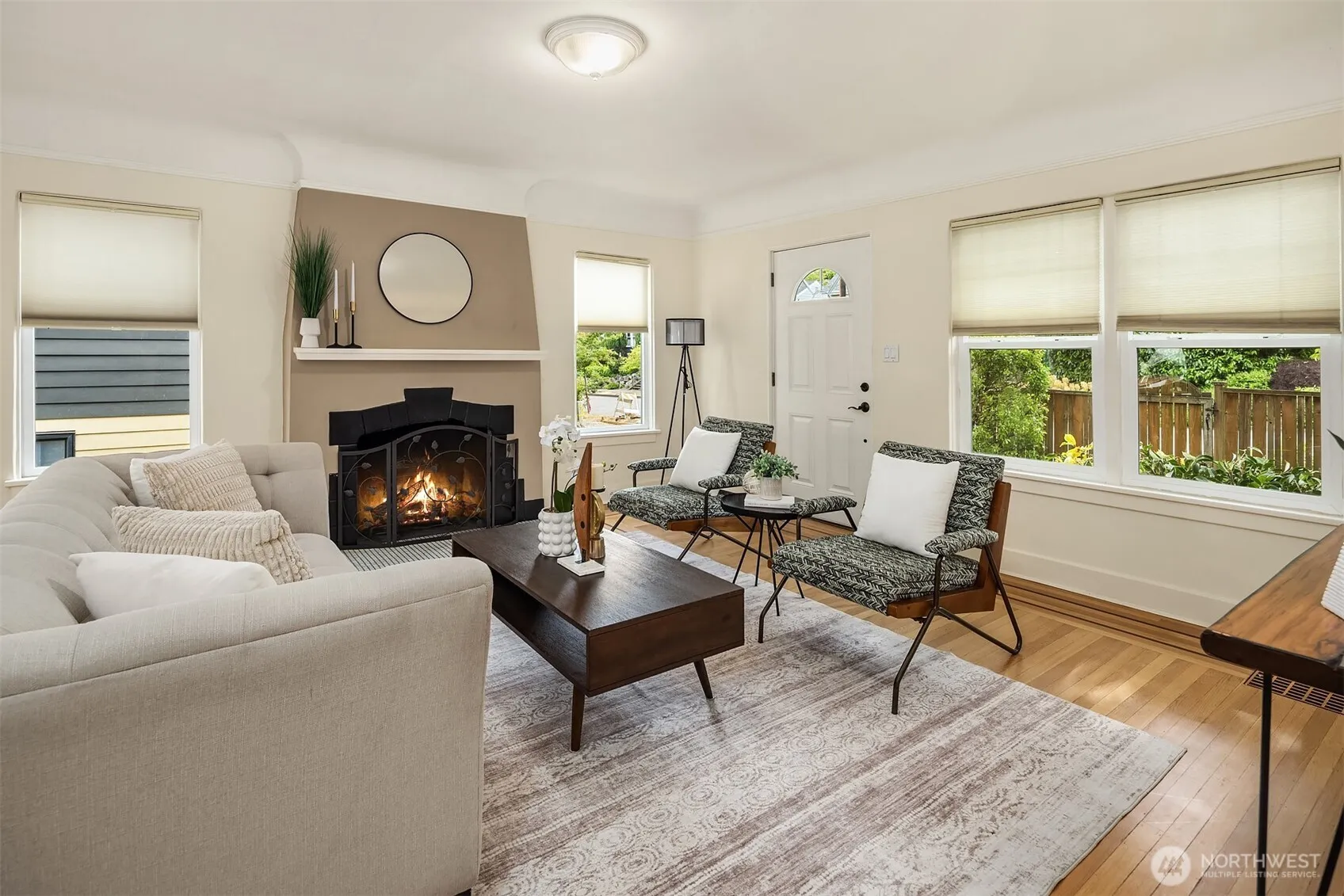 Property photo for 6016 35th Avenue Ne, Seattle photo 4
