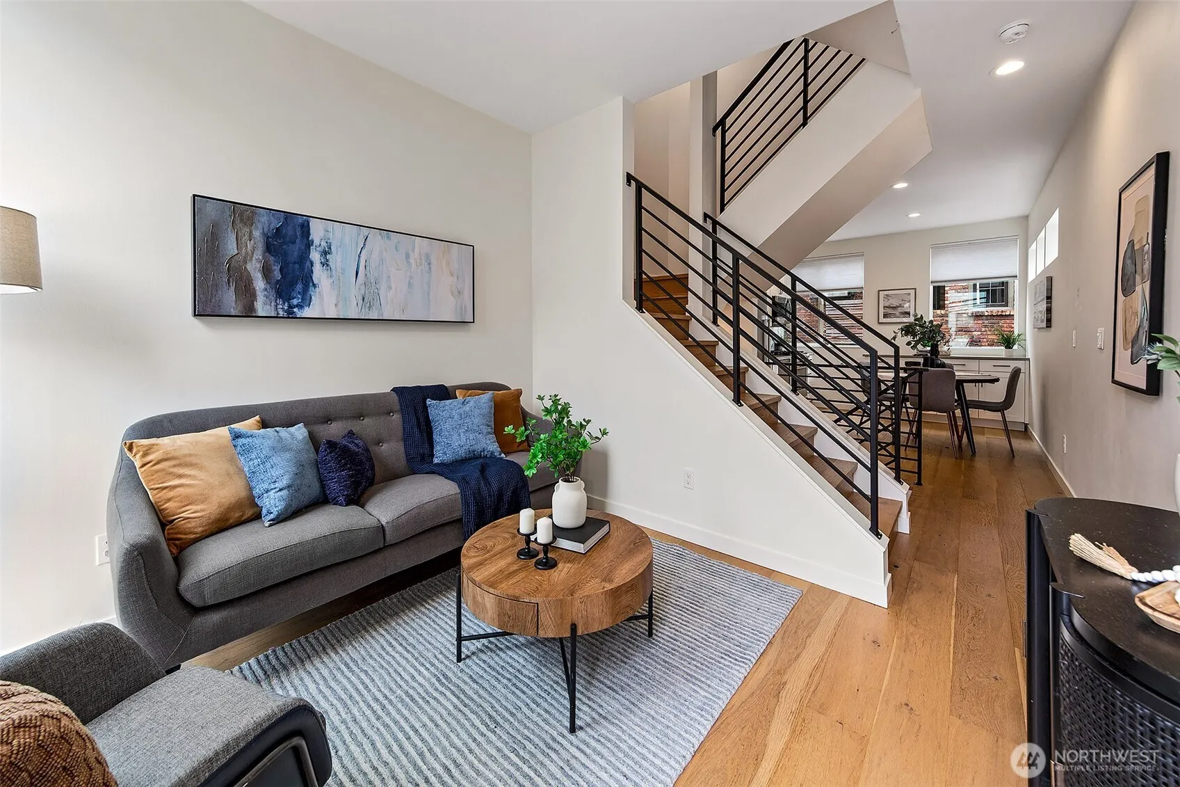 Property photo for 823 Warren Avenue N, Seattle photo 5