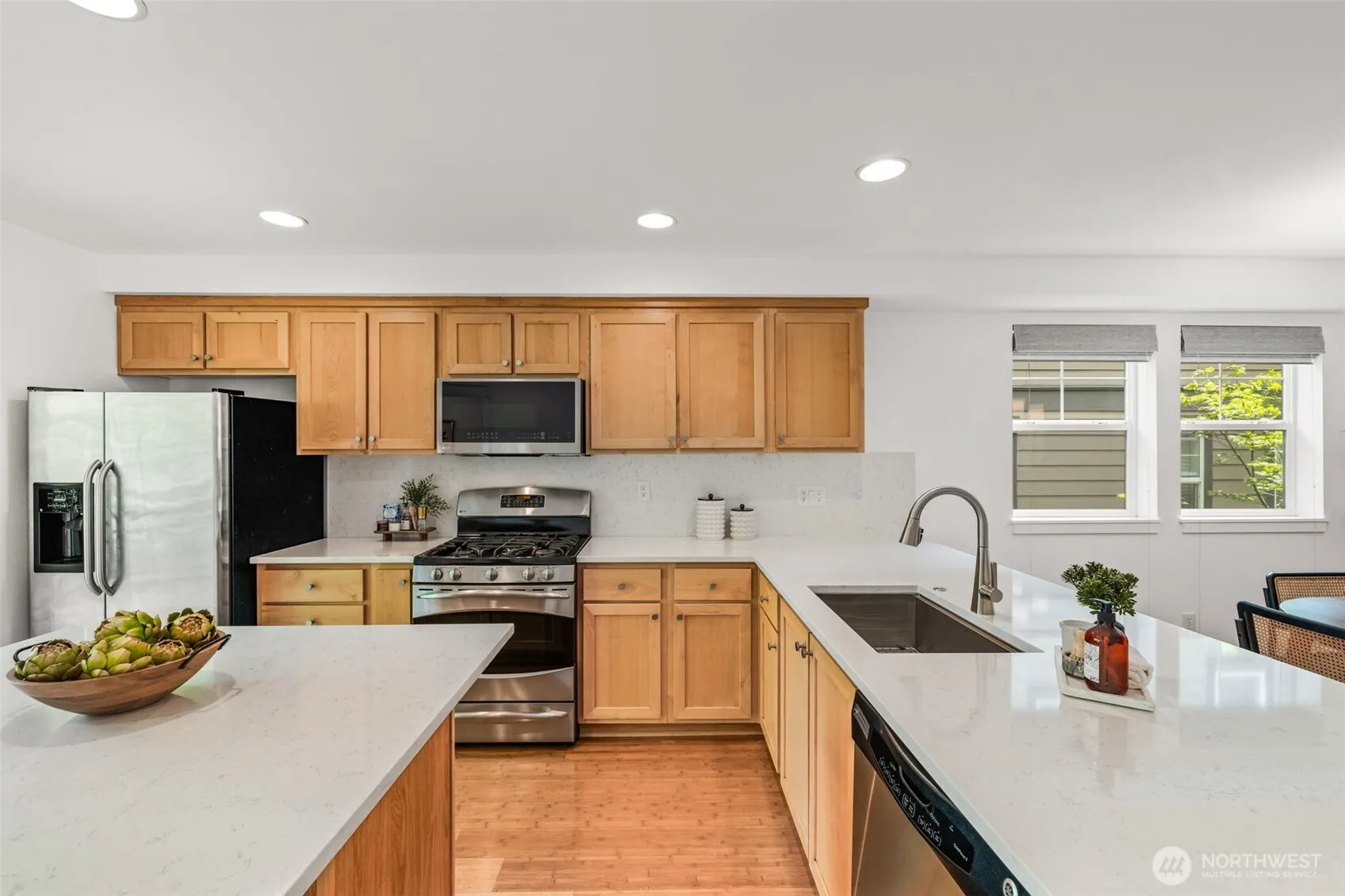 Property photo for 2700 Sw Sylvan Heights Drive, Seattle