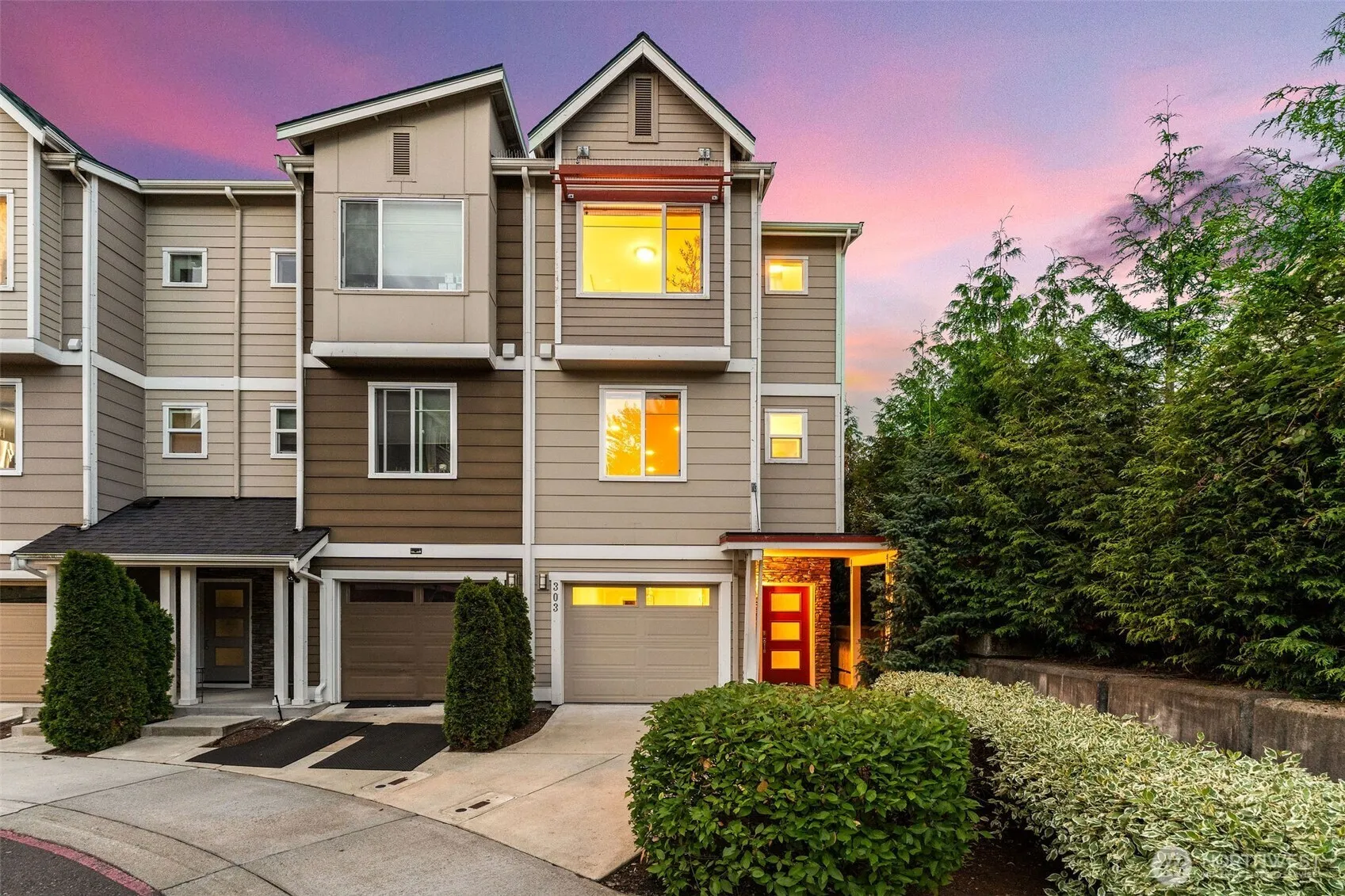 Property photo for 303 Anacortes Place Ne, Renton