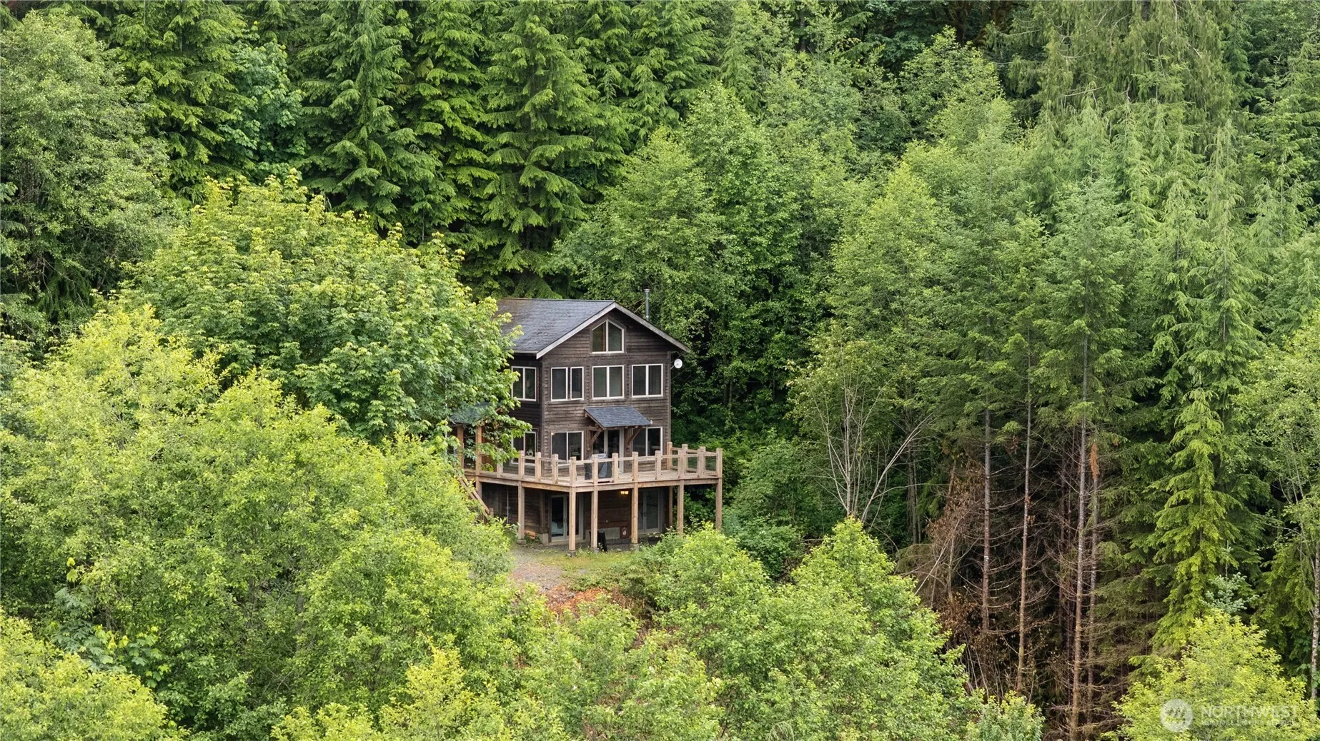 Property photo for 24110 S Lake Roesiger Rd, Snohomish