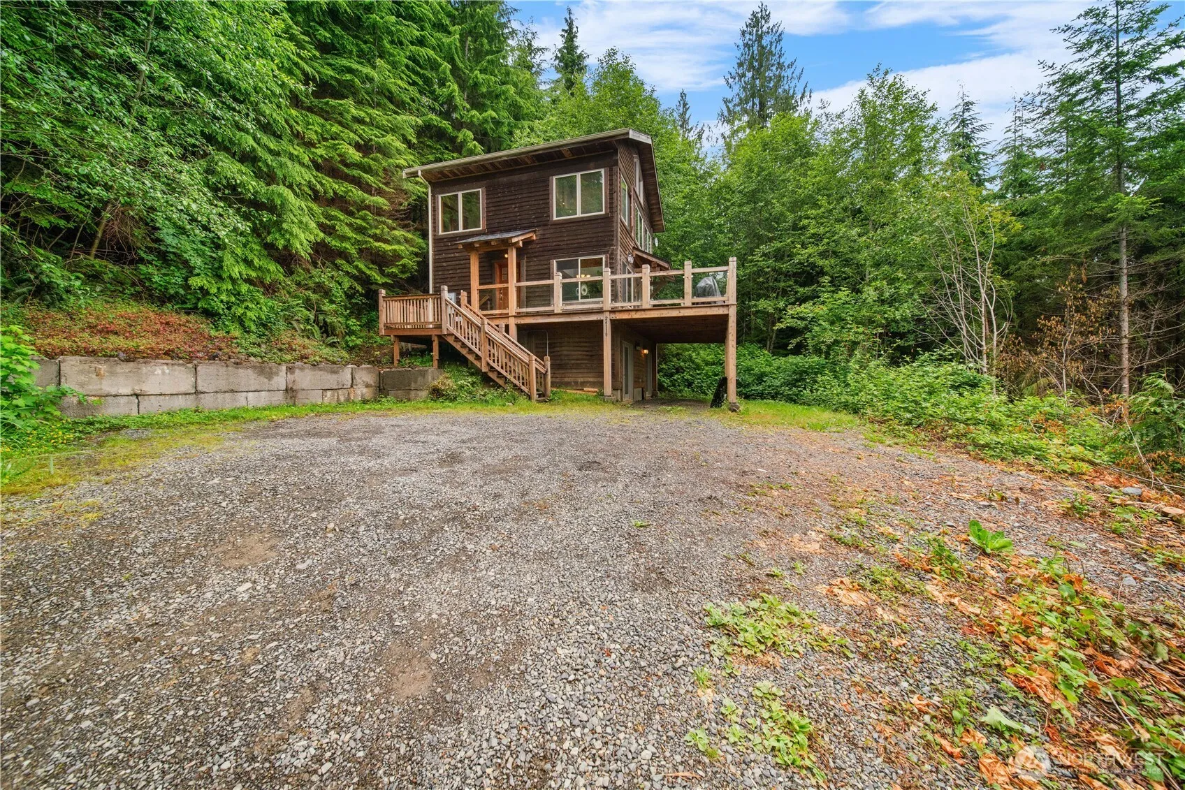 Property photo for 24110 S Lake Roesiger Rd, Snohomish photo 2