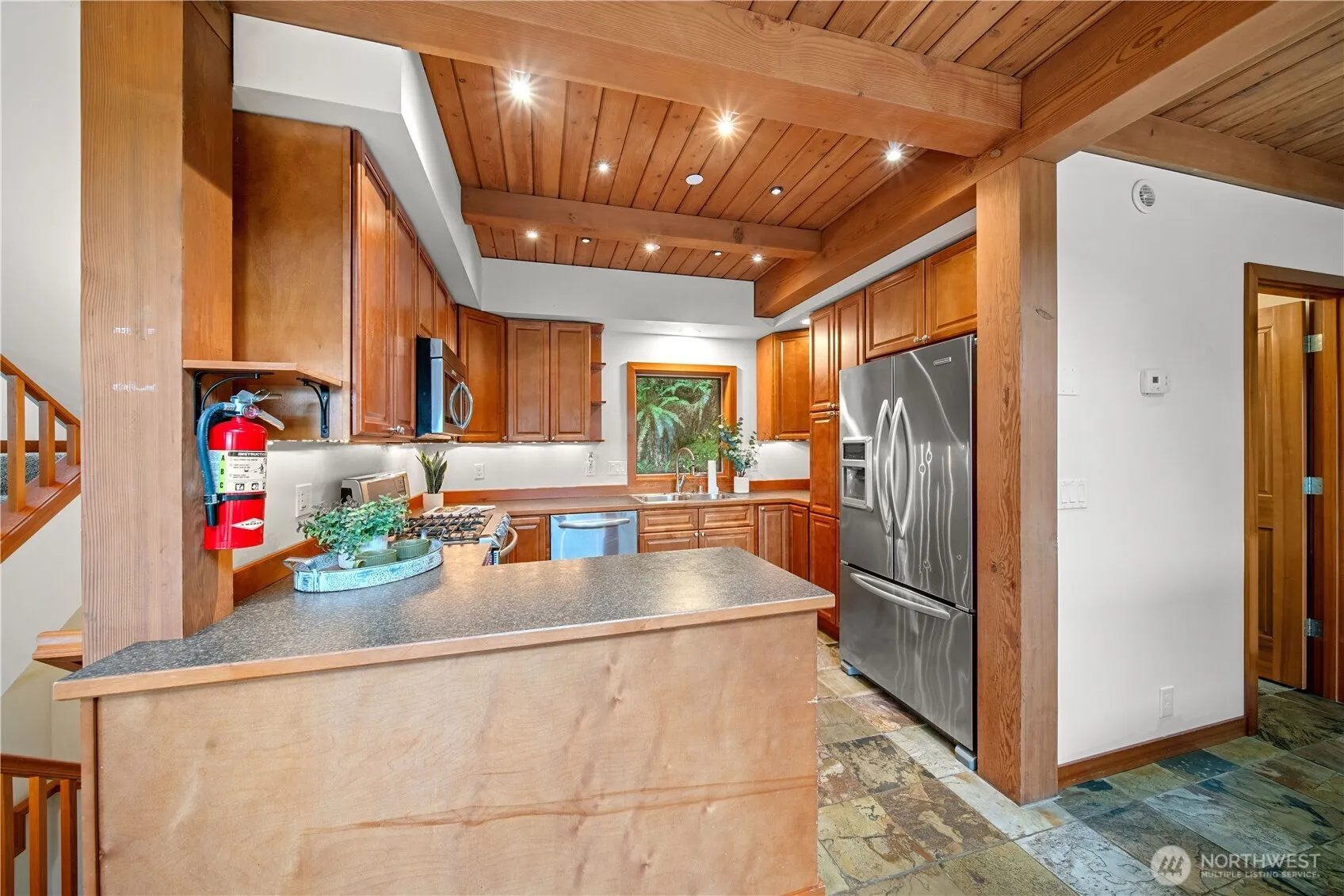 Property photo for 24110 S Lake Roesiger Rd, Snohomish photo 5