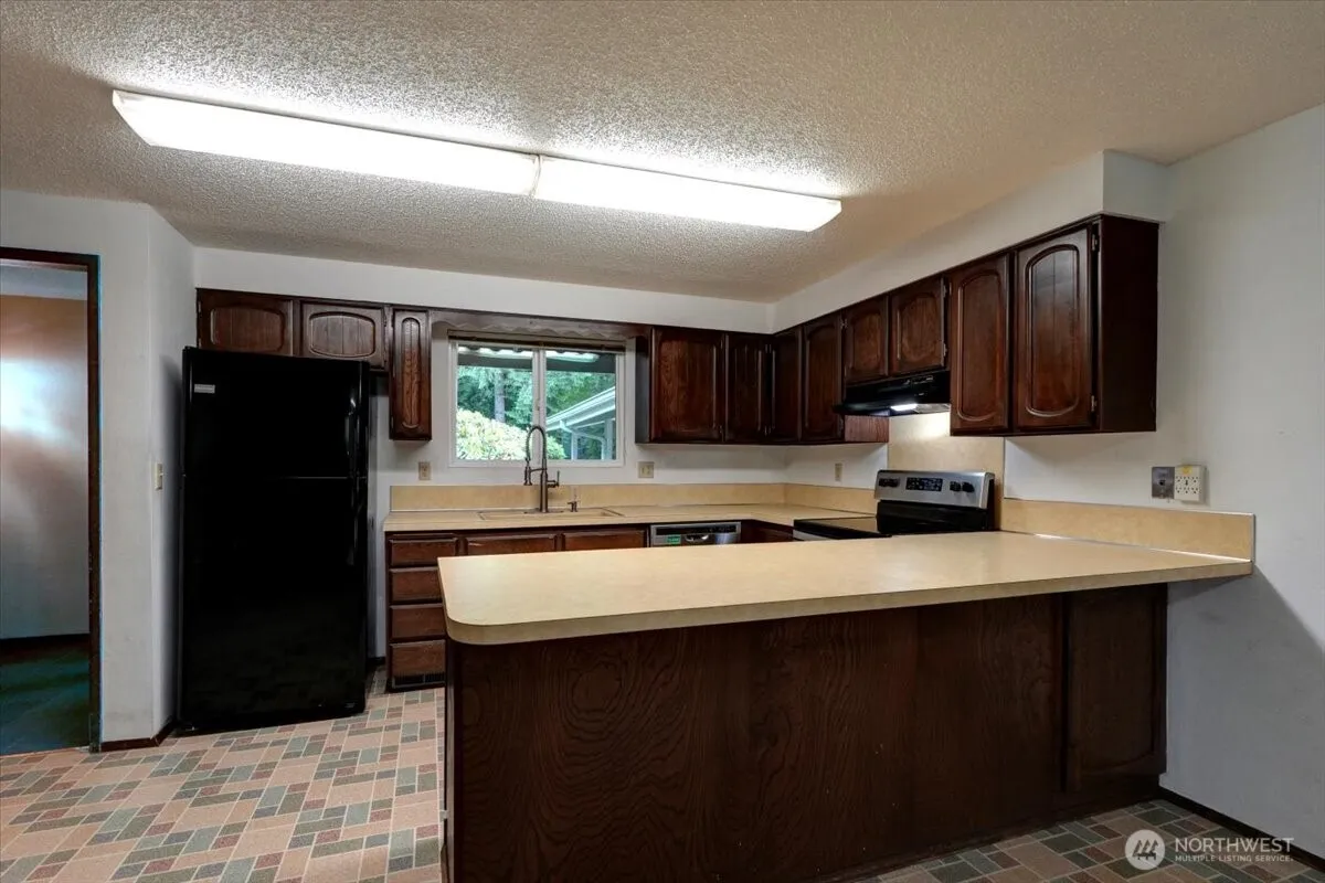 Property photo for 2305 Lakemoor Drive Sw, Olympia photo 4