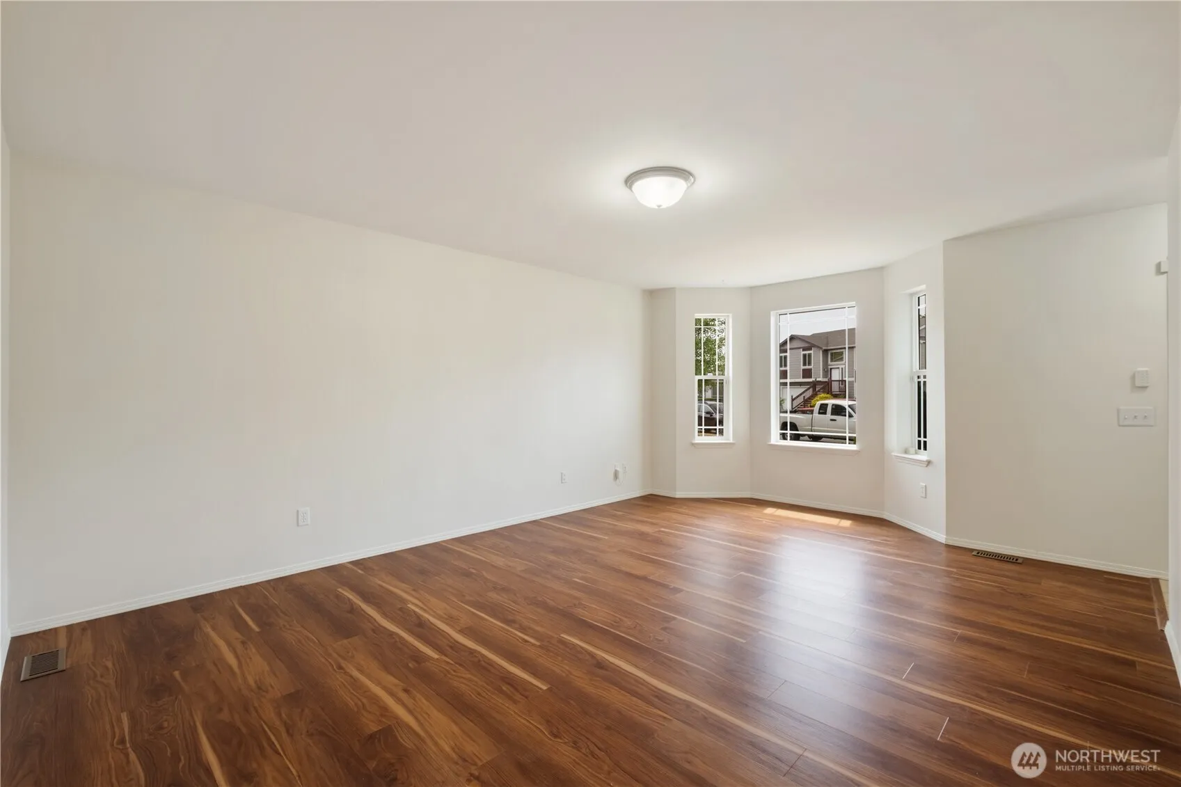 Property photo for 12017 57th Avenue Ne, Marysville photo 5