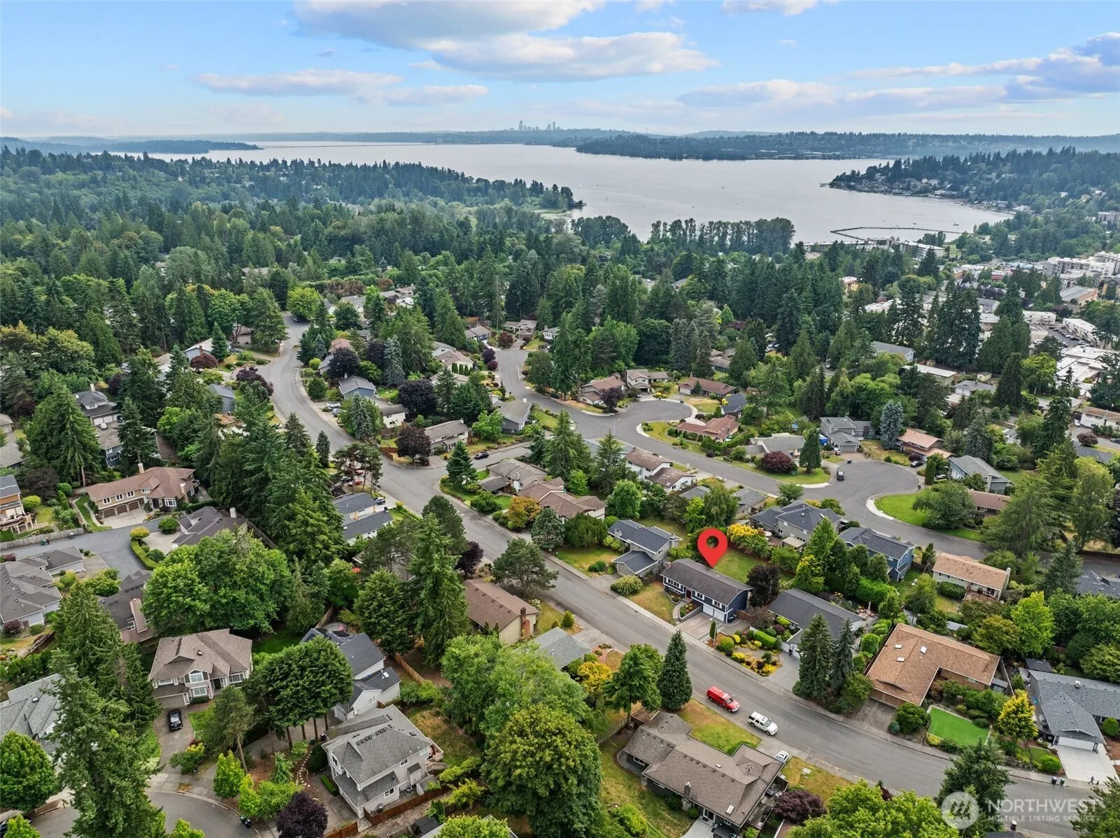 Property photo for 11827 104th Avenue Ne, Kirkland photo 4