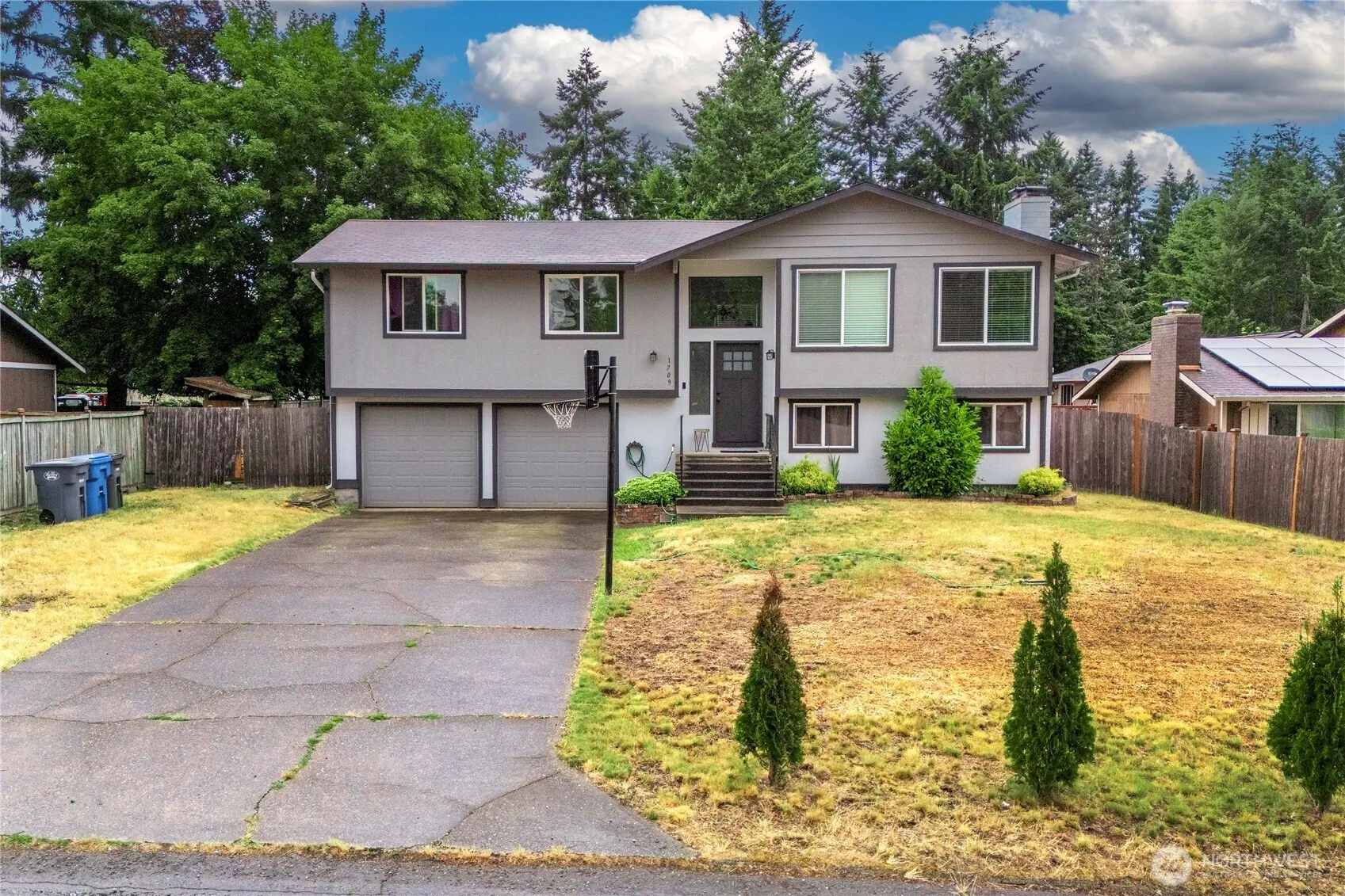 Property photo for 1709 153rd Street E, Tacoma photo 2