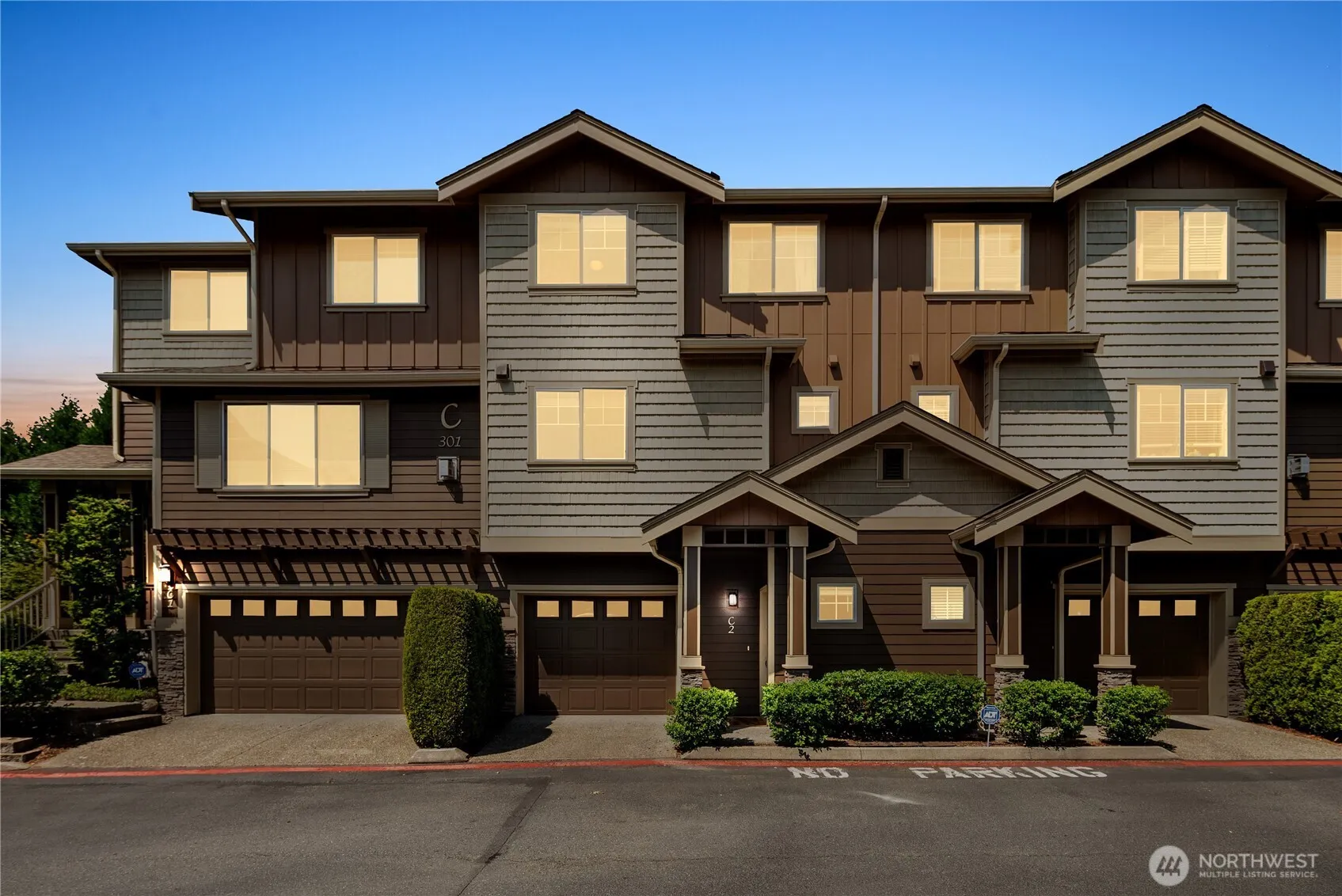 Property photo for 301 Chelan Place Ne #c2, Renton photo 2