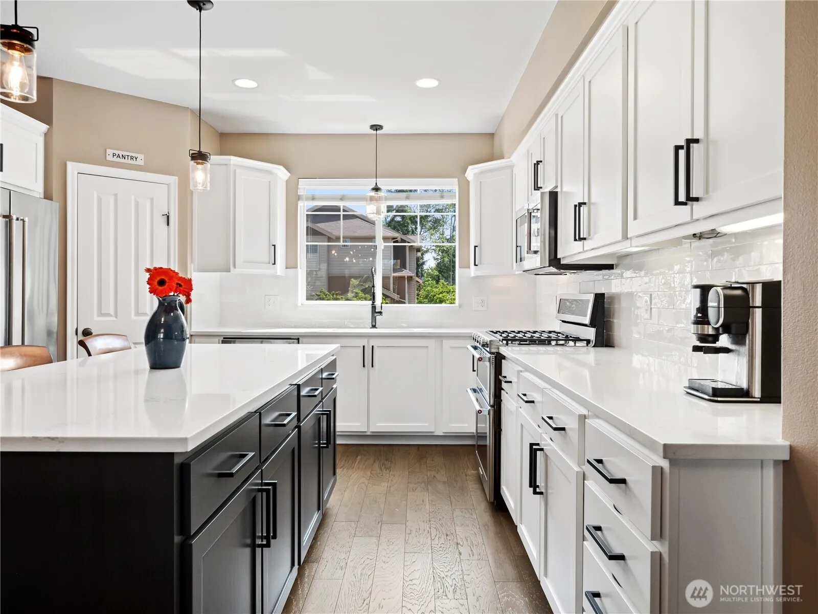 Property photo for 301 Chelan Place Ne #c2, Renton photo 5