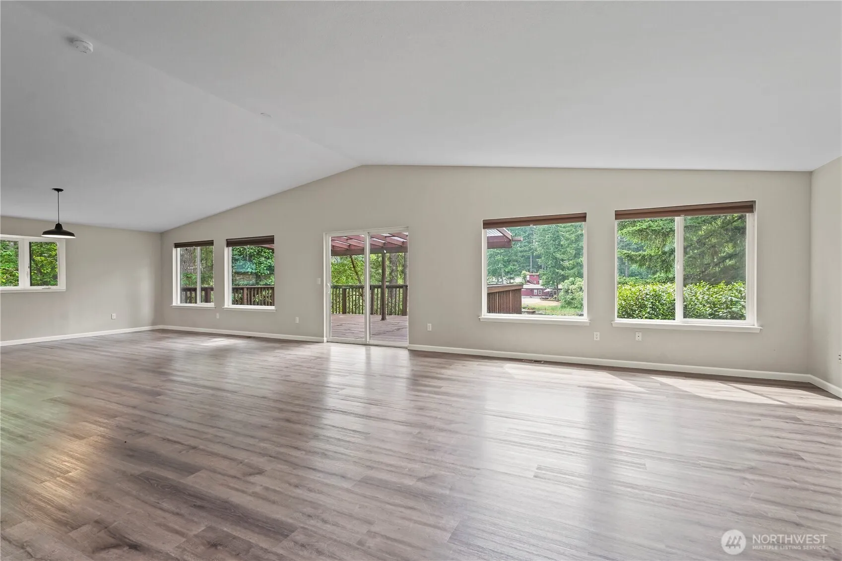 Property photo for 9910 Fairview Lake Road Sw, Port Orchard photo 5