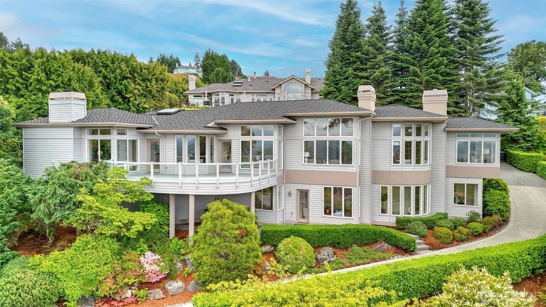 Property photo for 16833 Se 57th Place, Bellevue