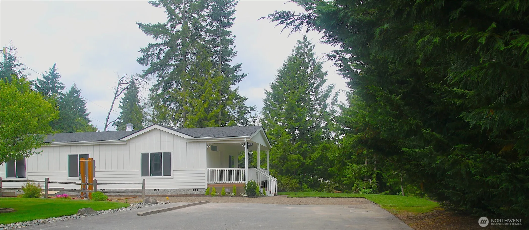 Property photo for 9010 Denise Ne, Bremerton photo 4
