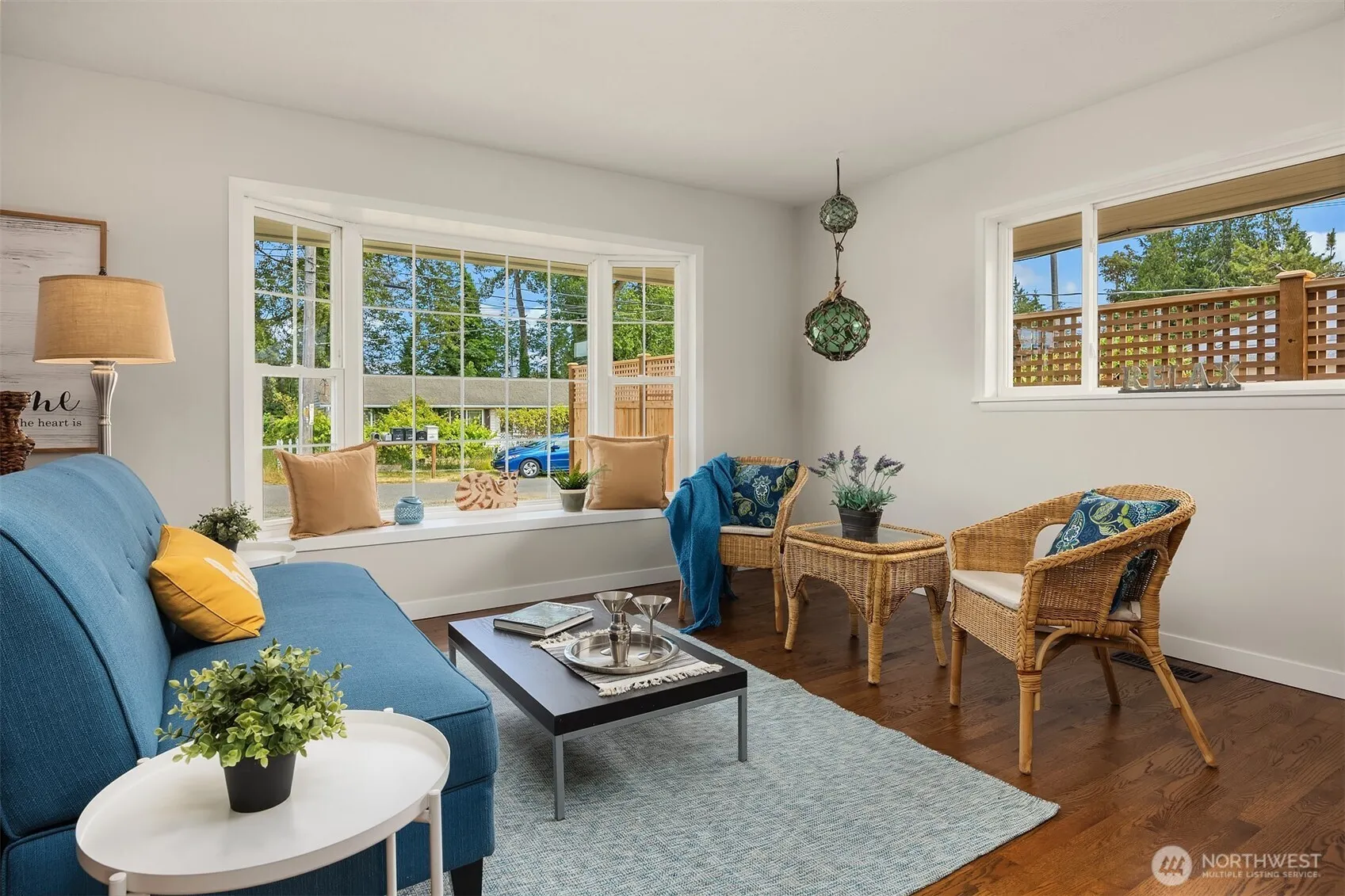 Property photo for 7337 19th Avenue Sw, Seattle photo 3