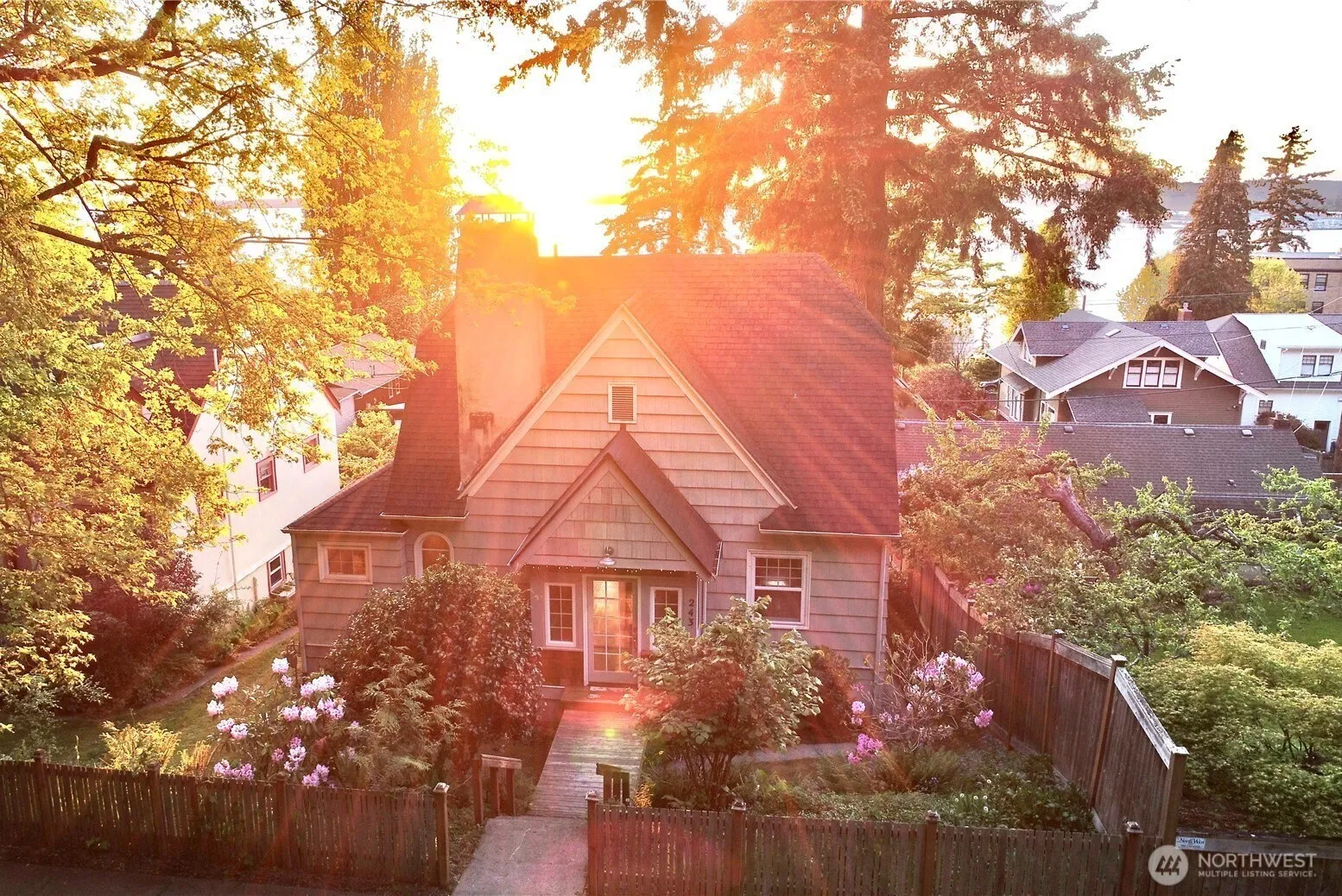 Property photo for 243 N Garden Street, Bellingham photo 4