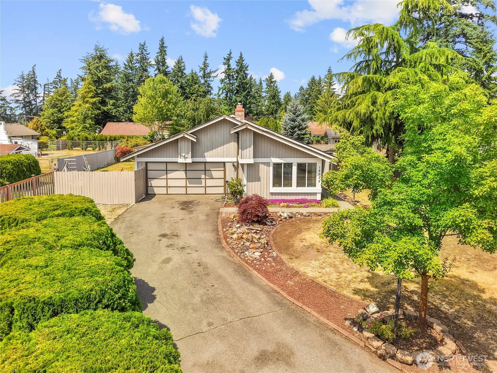 Property photo for 16002 5th Avenue E, Tacoma photo 2