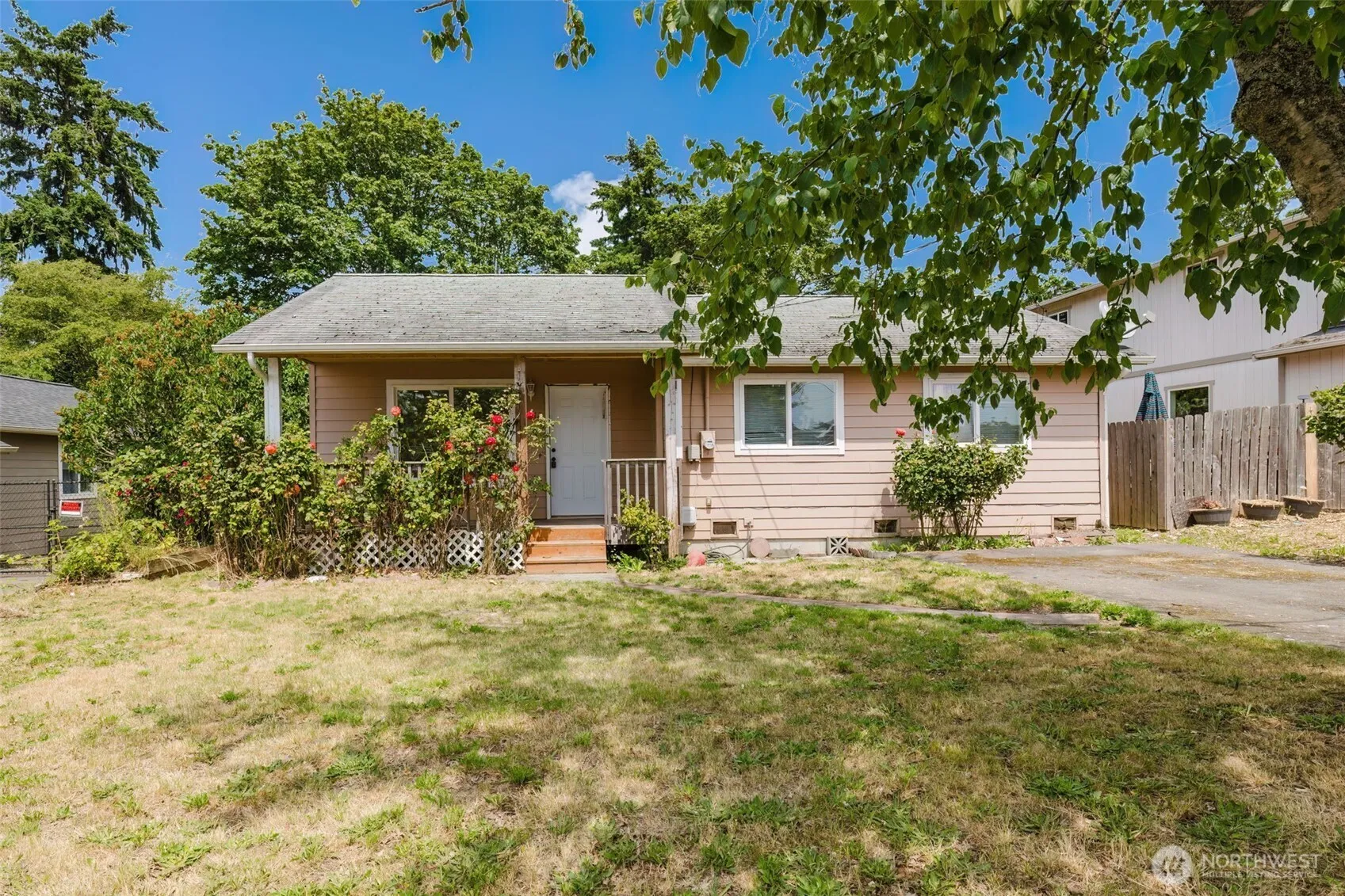 Property photo for 1012 Pearl Street, Bremerton