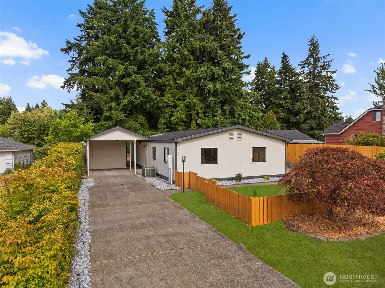 Property photo for 7605 20th Avenue E, Tacoma photo 3