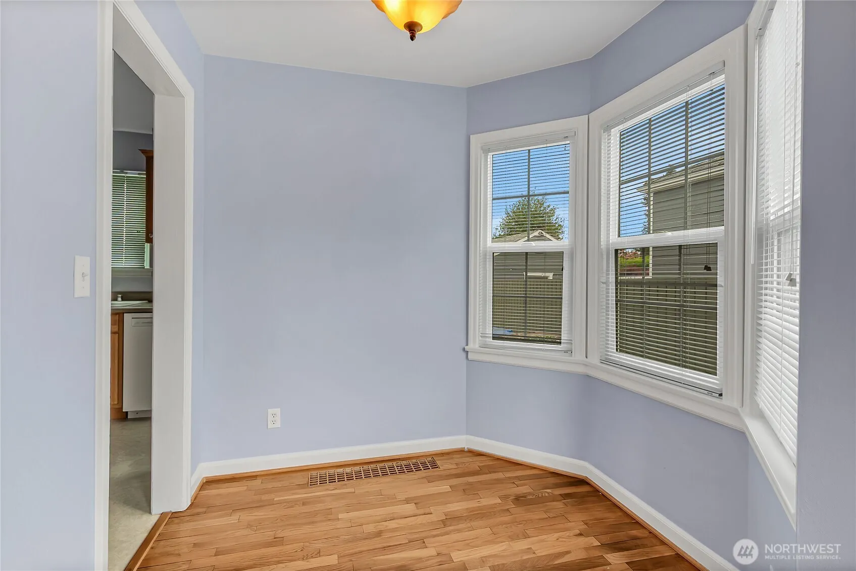 Property photo for 4015 N 13th St, Tacoma photo 5