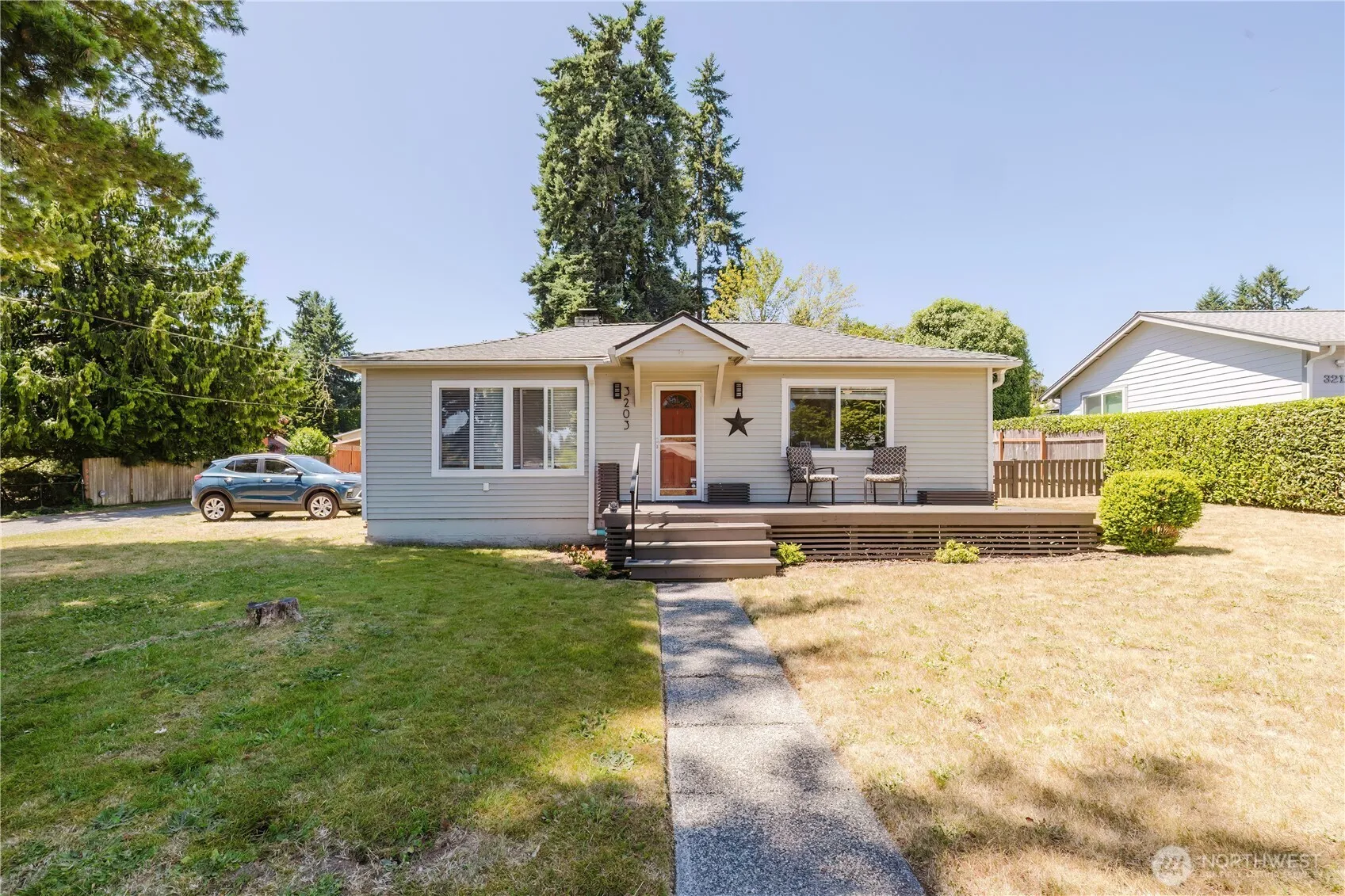 Property photo for 3203 Forest Drive Ne, Bremerton