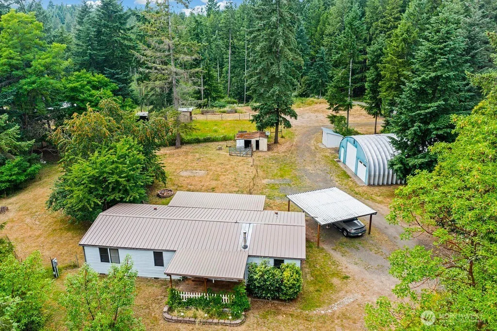 Property photo for 4960 Sw Daisy Street, Port Orchard
