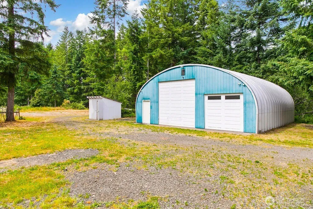 Property photo for 4960 Sw Daisy Street, Port Orchard photo 3