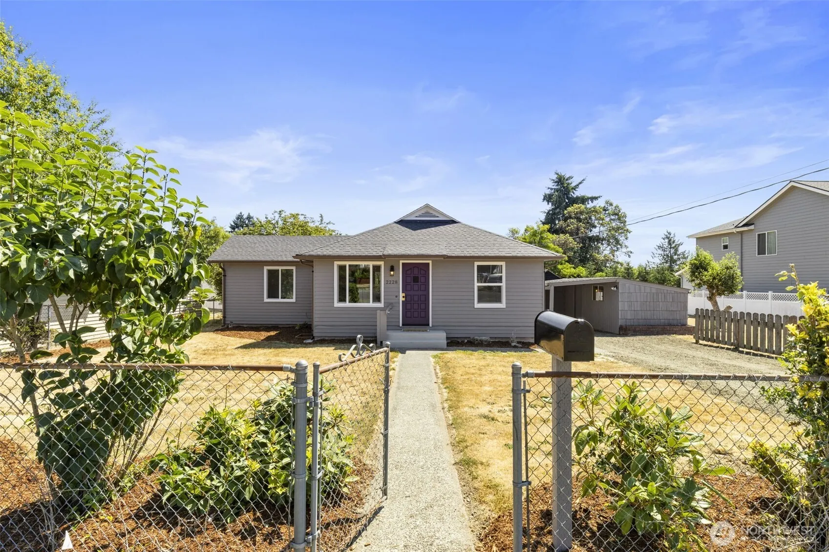 Property photo for 2228 Eastview Avenue Ne, Bremerton photo 3