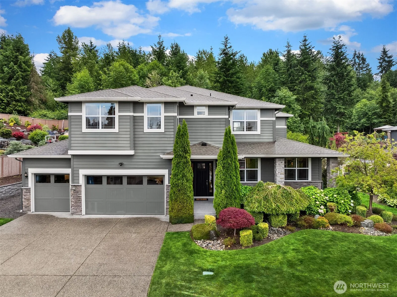 Property photo for 19501 58th Avenue Se, Bothell photo 2