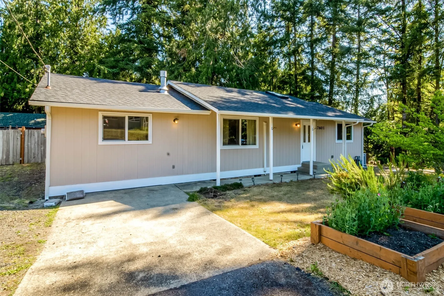 Property photo for 7601 Greenridge Loop Sw, Olympia photo 2
