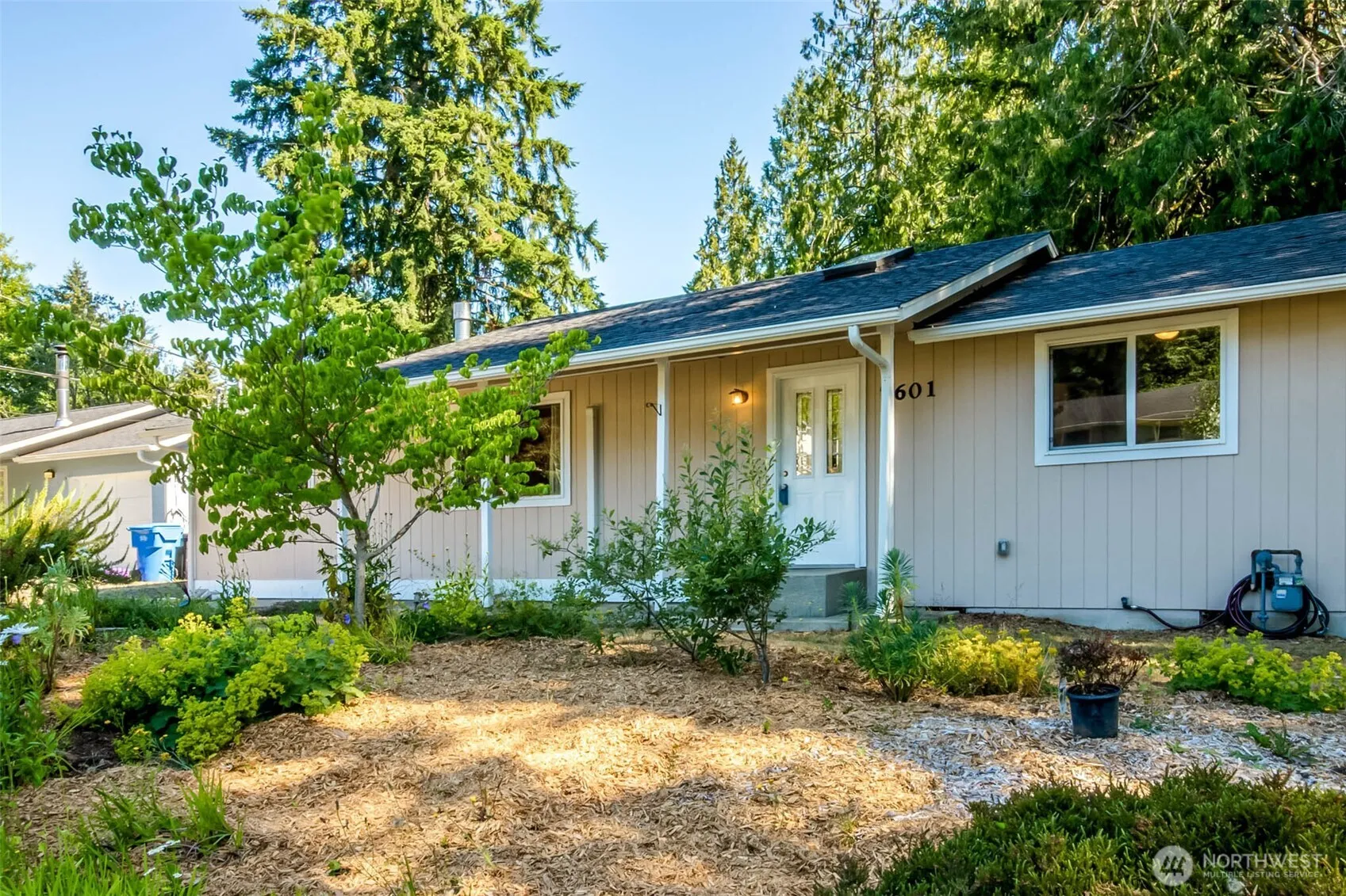 Property photo for 7601 Greenridge Loop Sw, Olympia