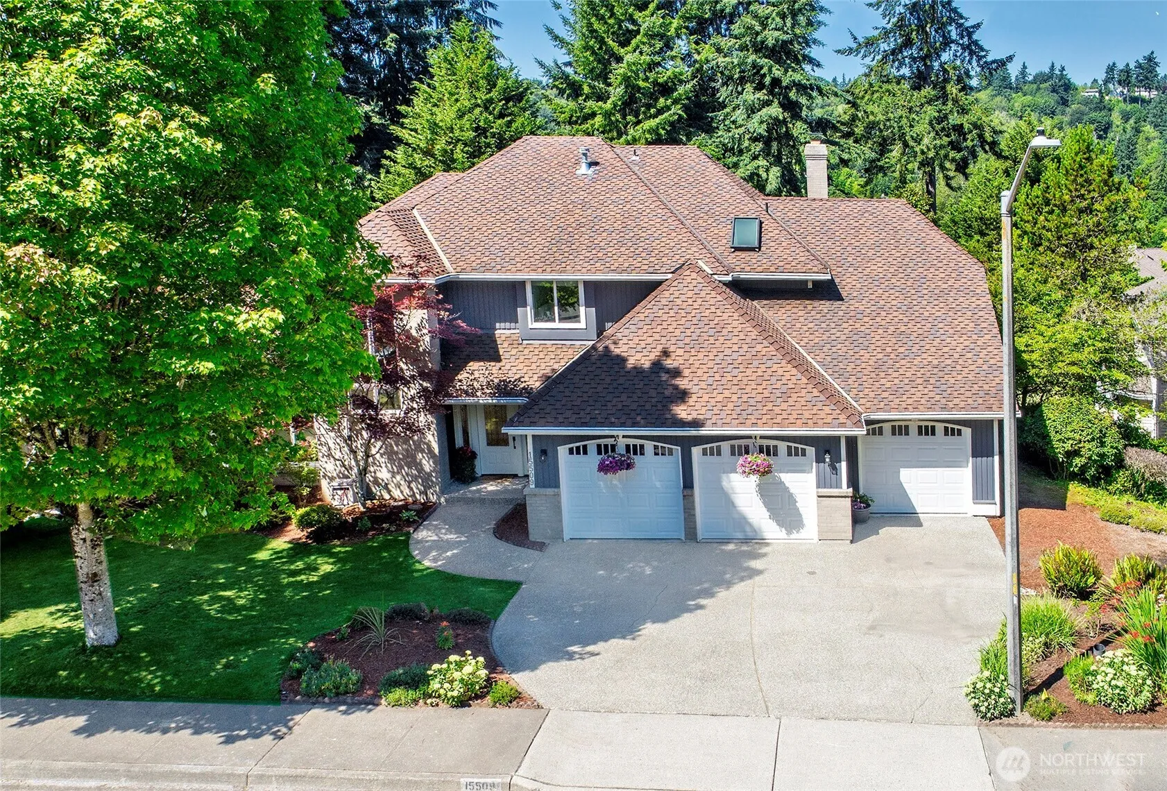 Property photo for 15509 102nd Avenue Ne, Bothell photo 2