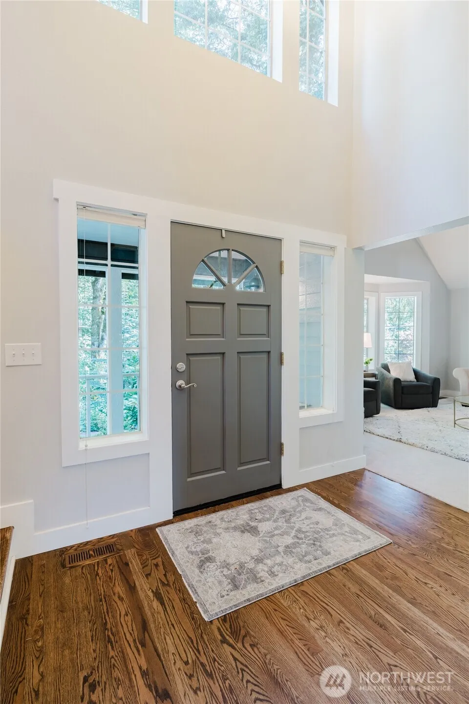 Property photo for 2025 Eskridge Boulevard Se, Olympia photo 4