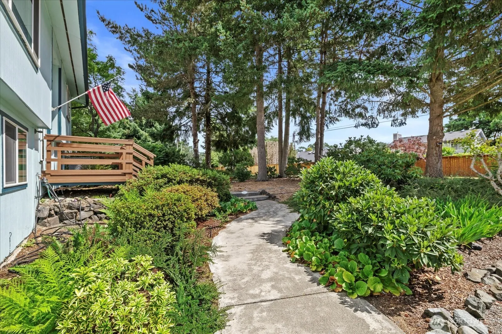 Property photo for 14416 4th Avenue E, Tacoma photo 3