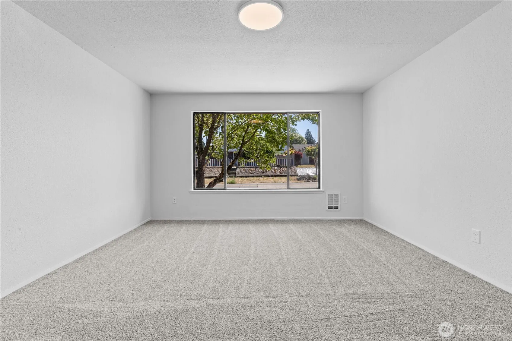 Property photo for 2235 E Wright Avenue, Tacoma photo 5