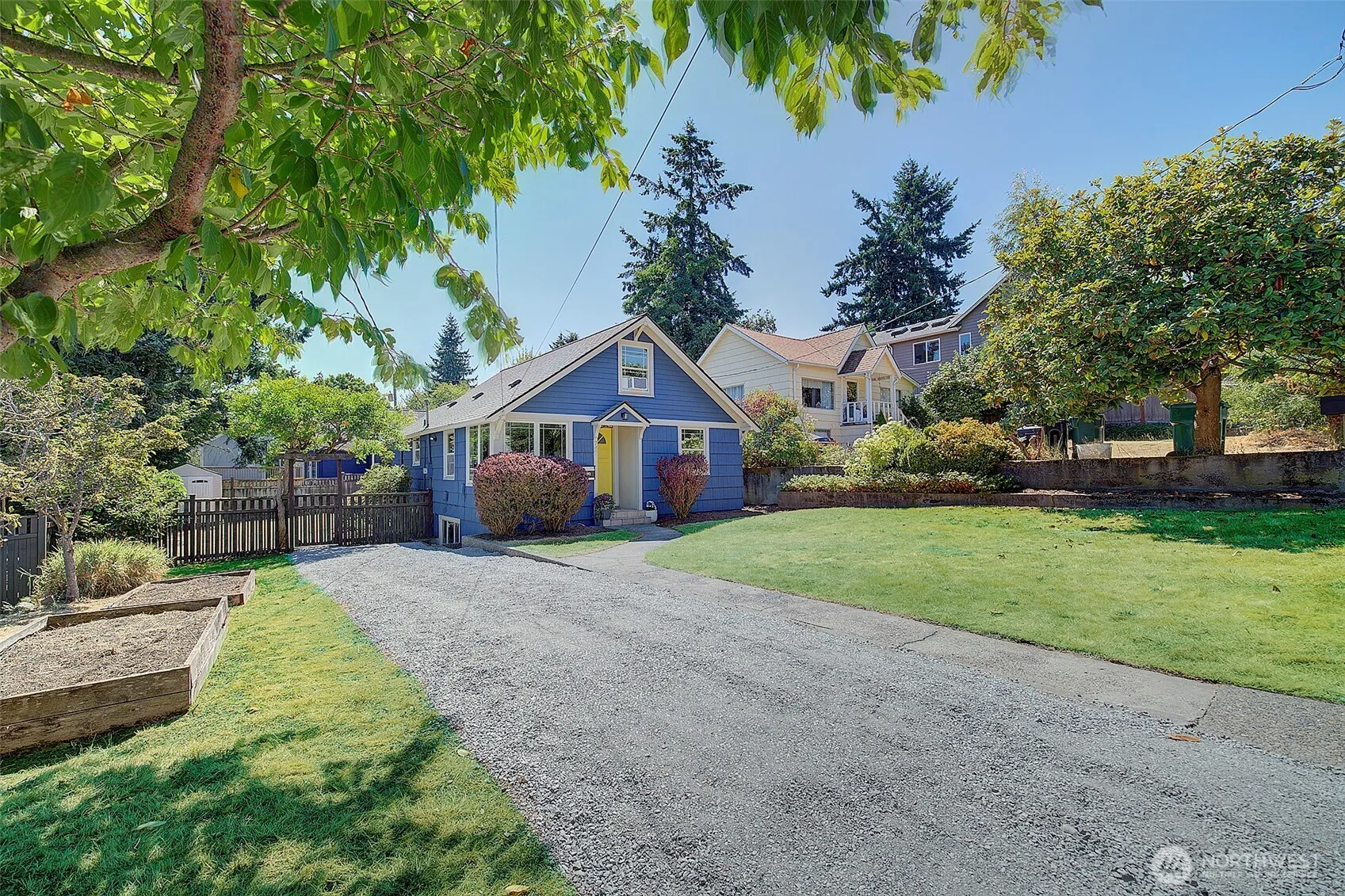 Property photo for 747 N 89th, Seattle photo 2