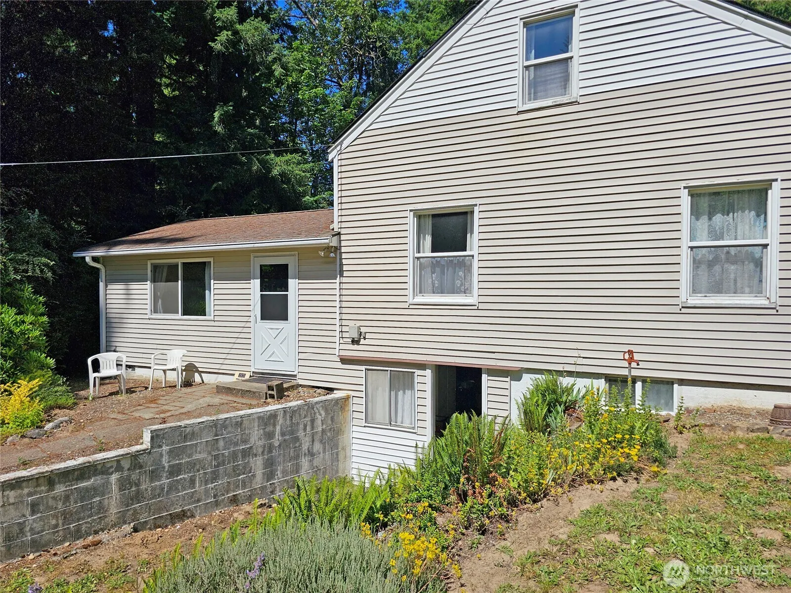 Property photo for 3925 Sleater Kinney Road Ne, Olympia photo 4