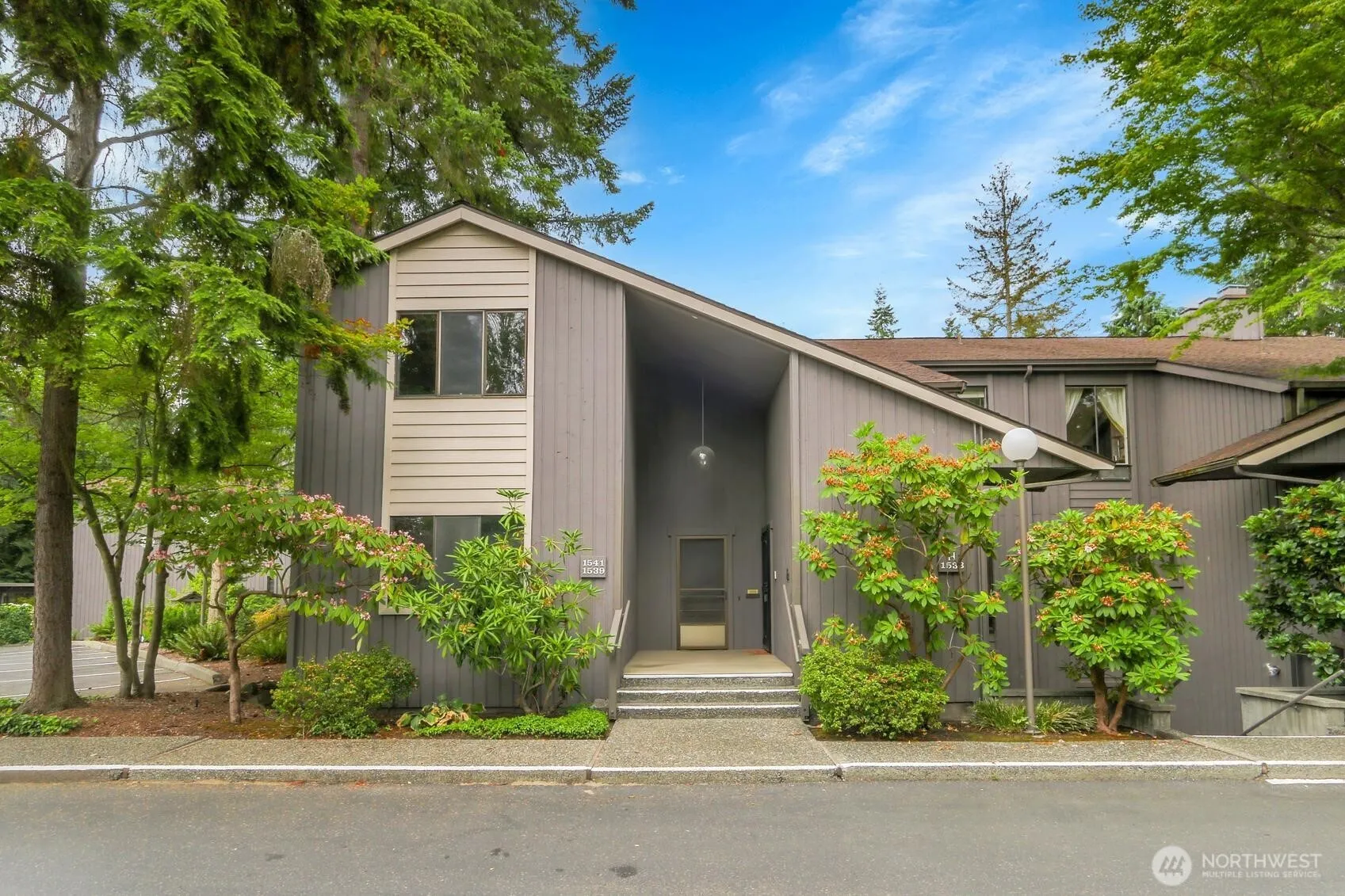 1541 Ne 143rd Street #h5, Seattle