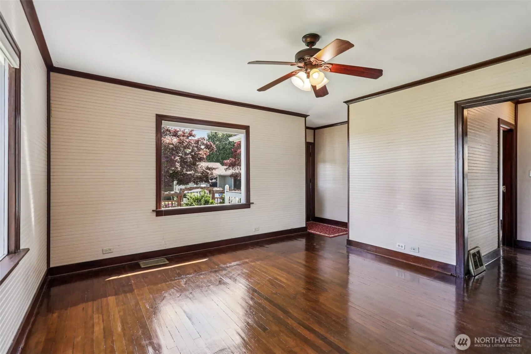 Property photo for 3706 Upland Avenue, Everett photo 5