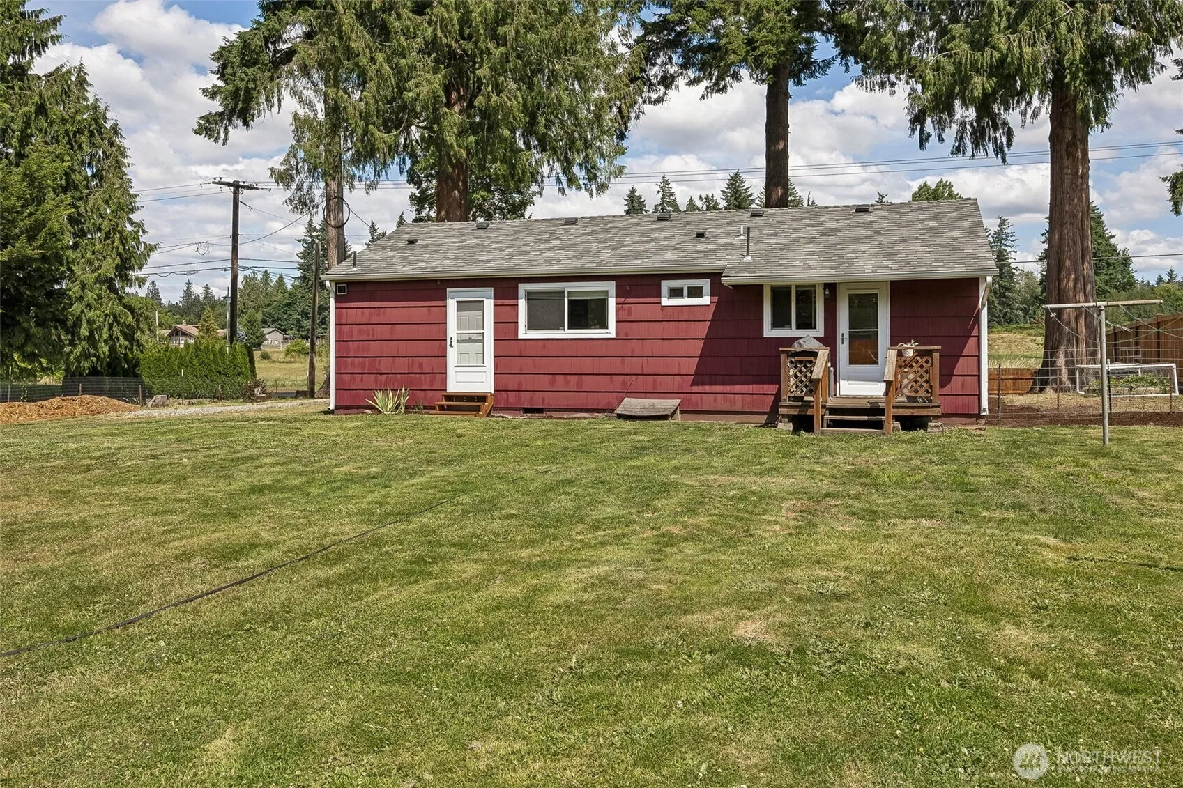 Property photo for 12204 Woodland Avenue E, Puyallup photo 4