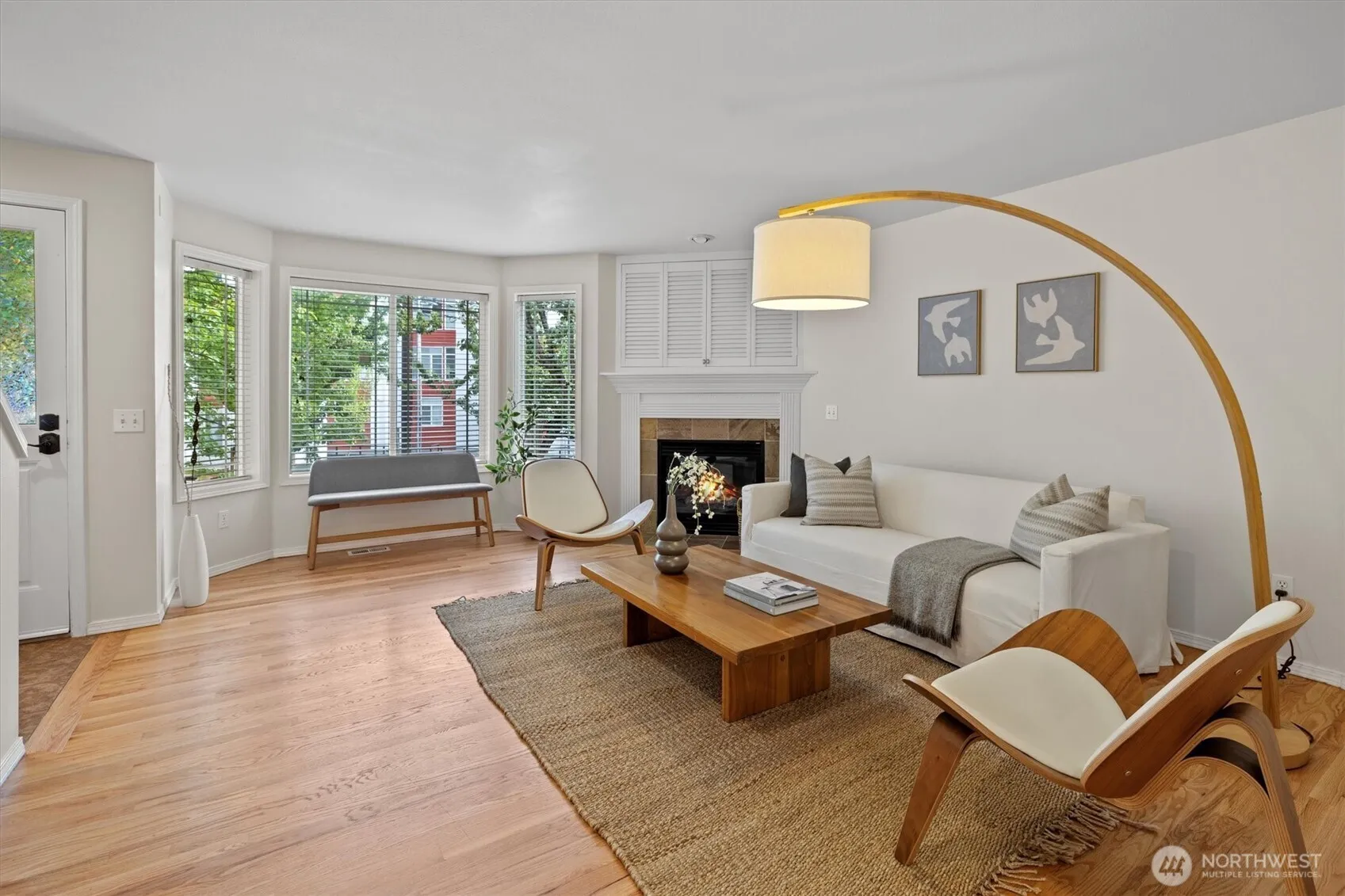 Property photo for 420 Ne Maple Leaf Place #a, Seattle photo 2