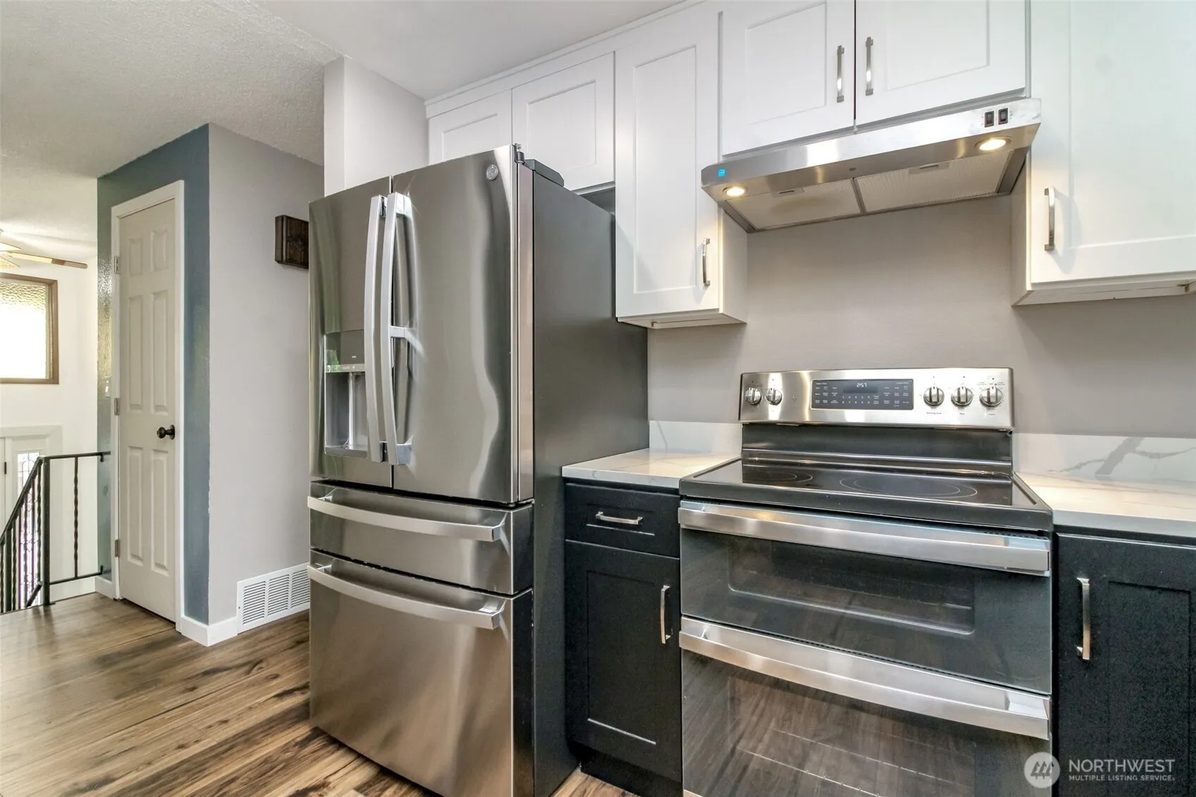 Property photo for 416 142nd Street Ct S, Tacoma photo 4