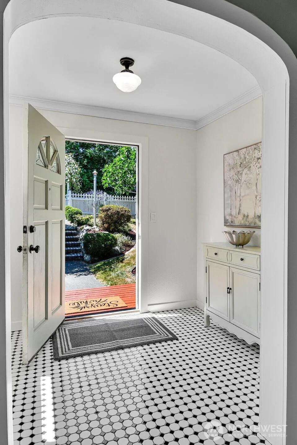 Property photo for 527 Ave B, Snohomish photo 4