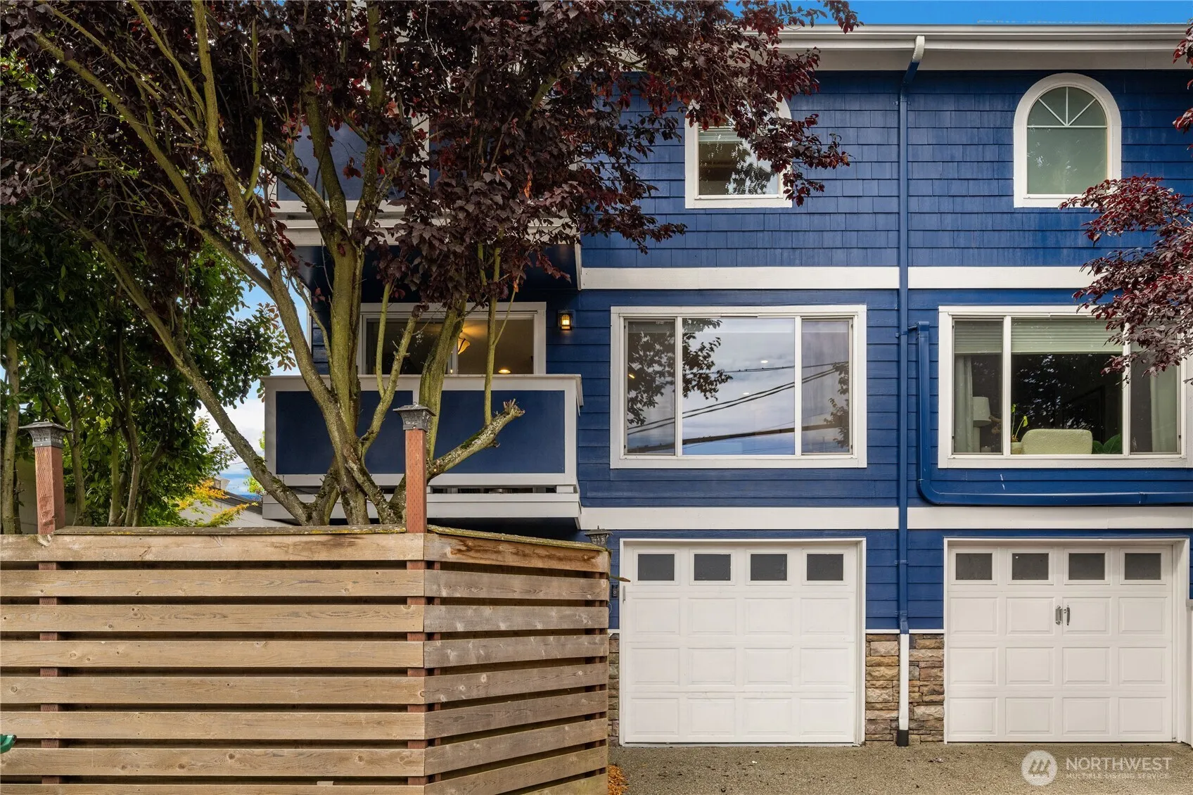 Property photo for 2344 44th Avenue Sw #b, Seattle