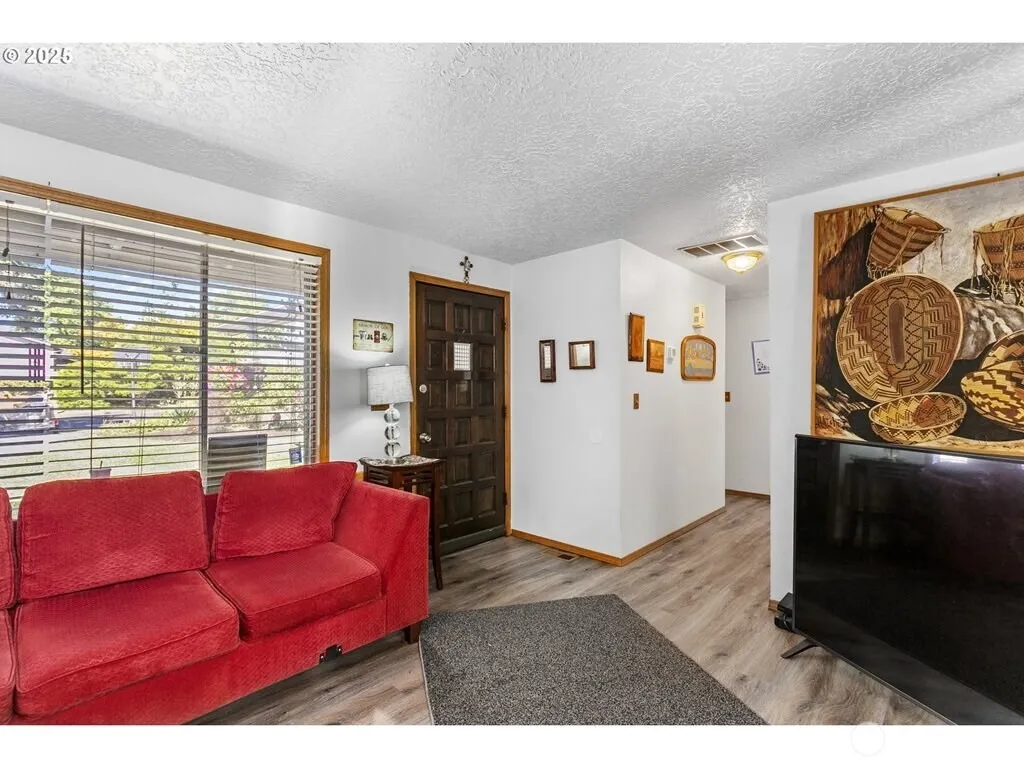 Property photo for 2802 Nw 100th Street, Vancouver photo 2