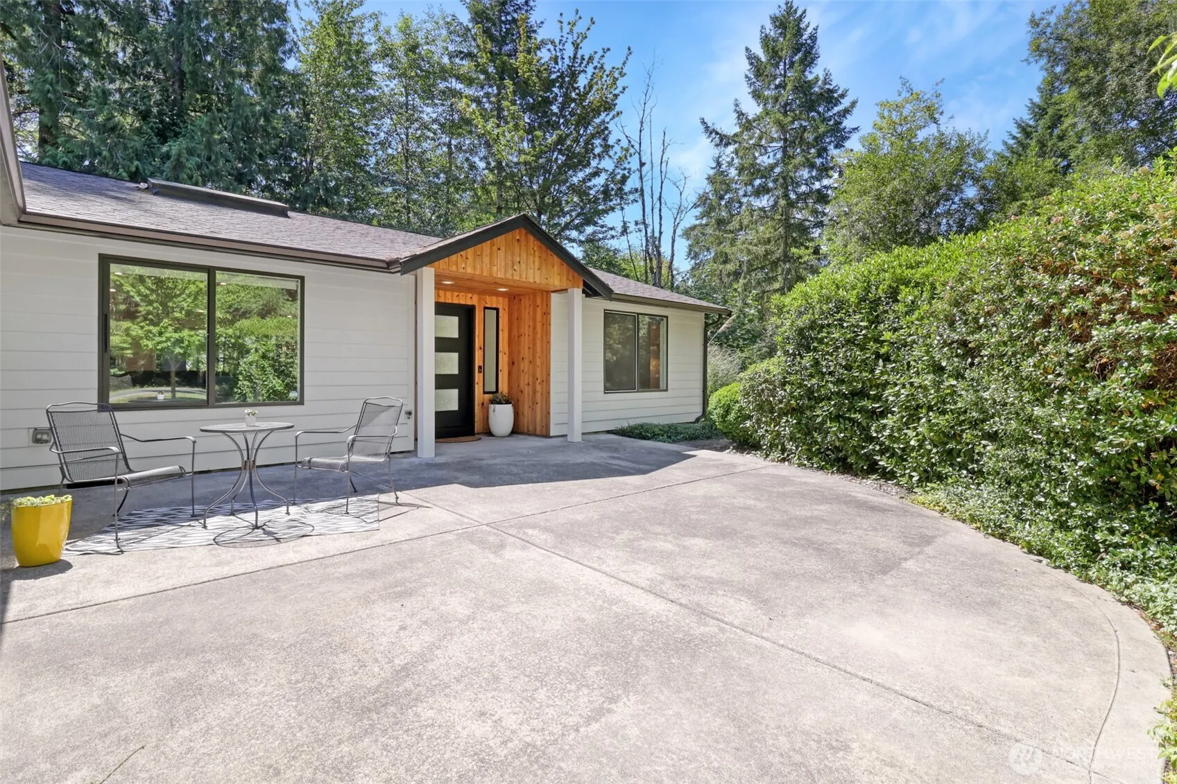 Property photo for 5120 Puget Road Ne, Olympia photo 3
