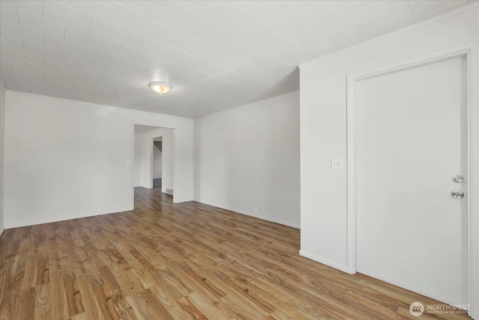 Property photo for 806 4th Street Se, Auburn photo 4