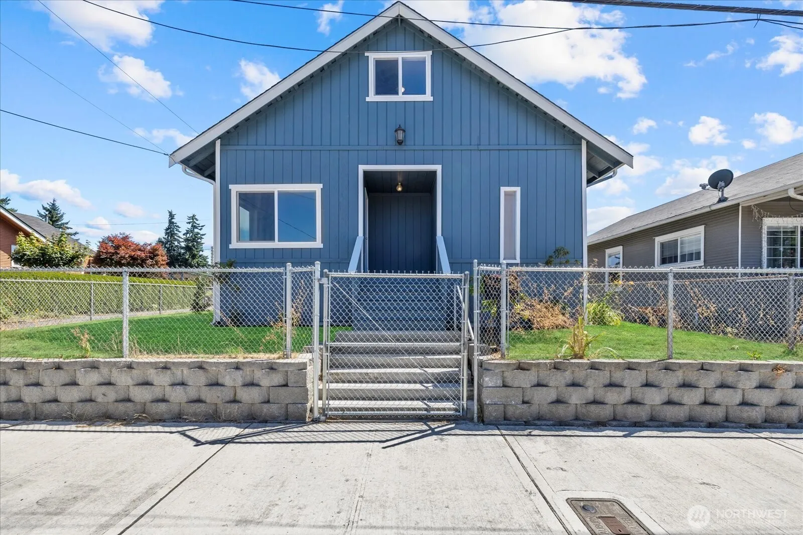 Property photo for 806 4th Street Se, Auburn photo 2