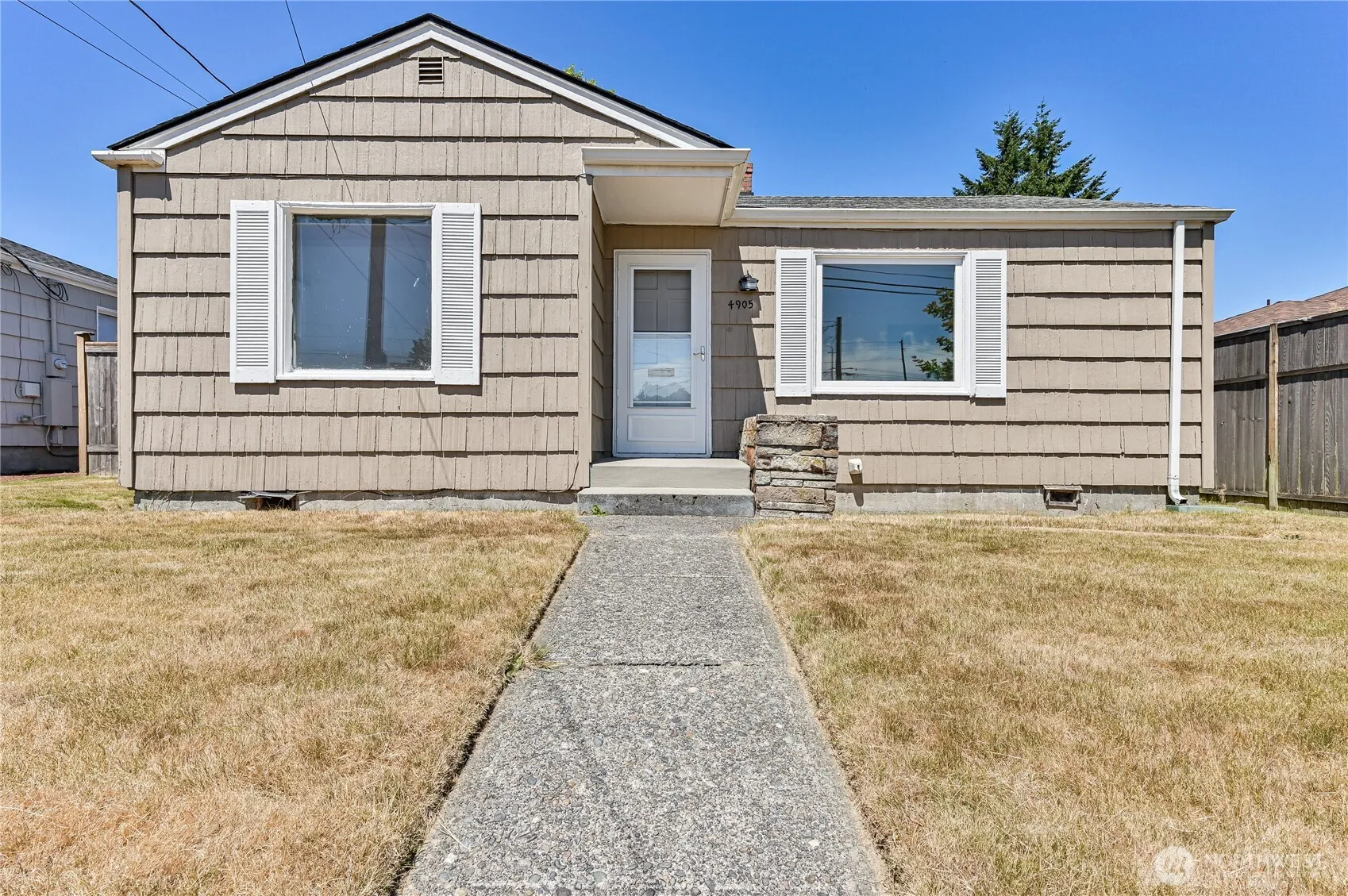 Property photo for 4905 N 25th St, Tacoma photo 3