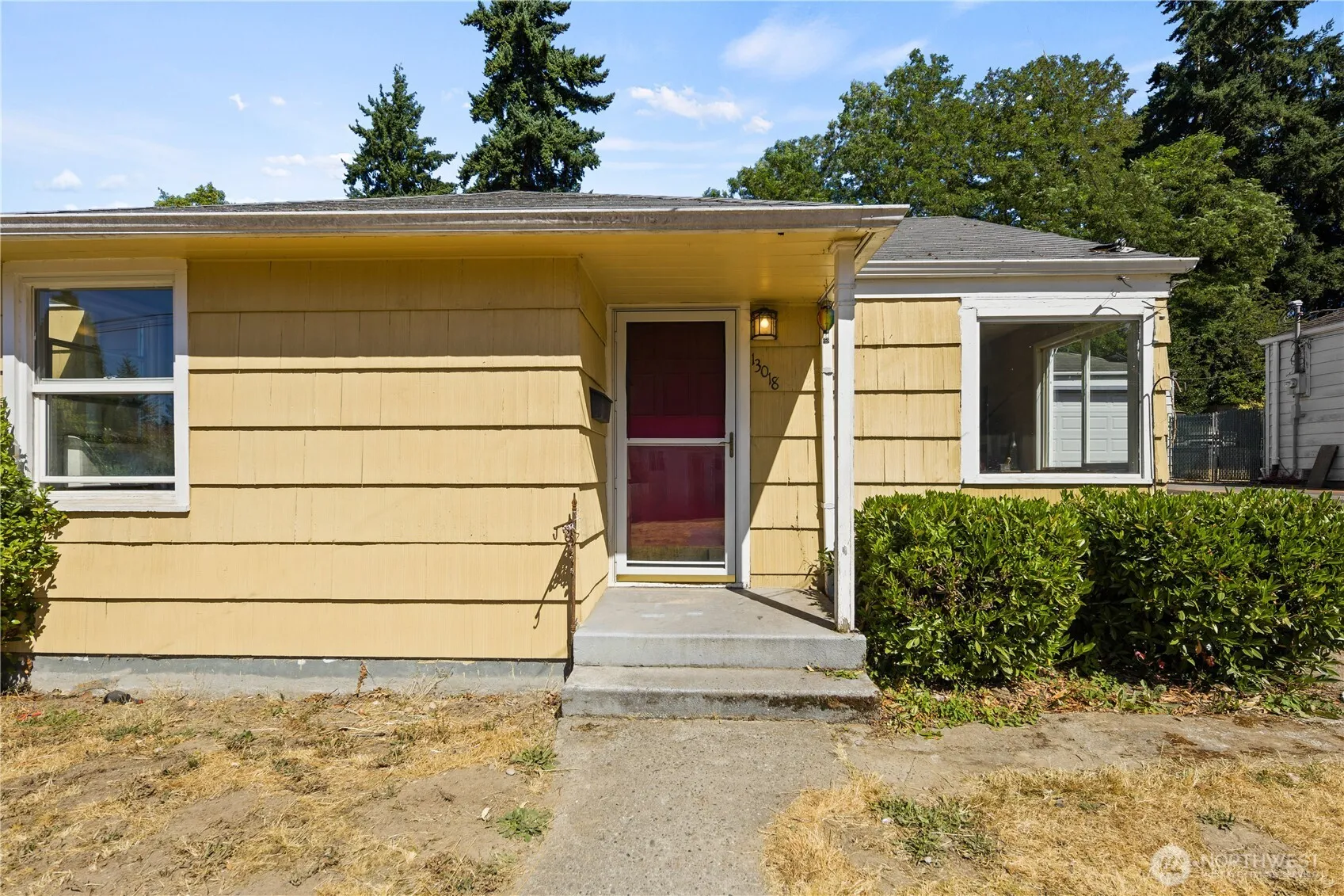 Property photo for 13018 7th Avenue S, Seattle photo 2